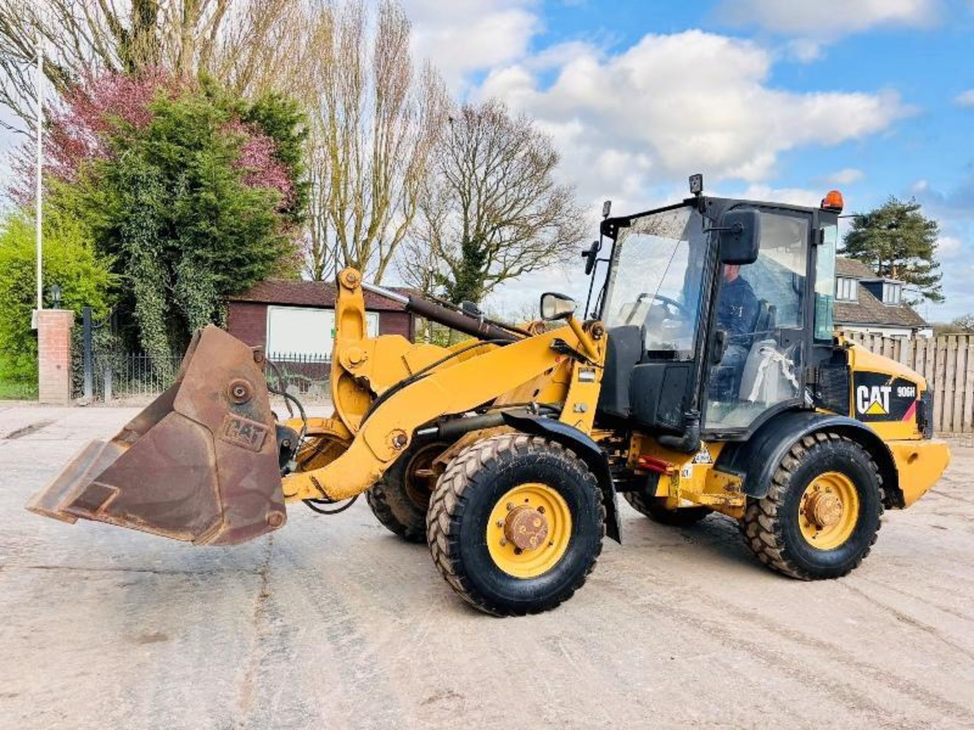 CATERPILLAR 906H LOADING SHOVEL C/W THREE IN ONE BUCKET  - Image 17 of 18