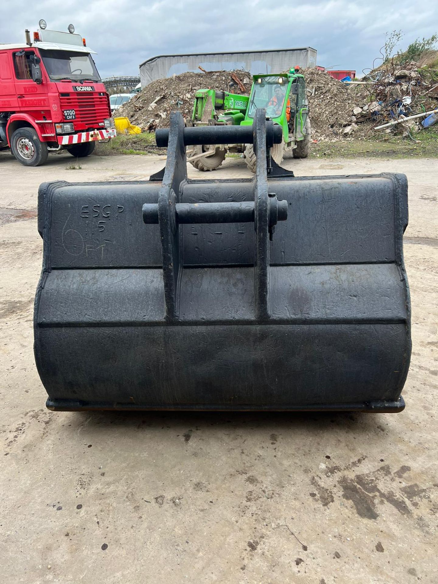 DIGGER BUCKET - 1790B, 530PG, 90 PINS - Image 2 of 3