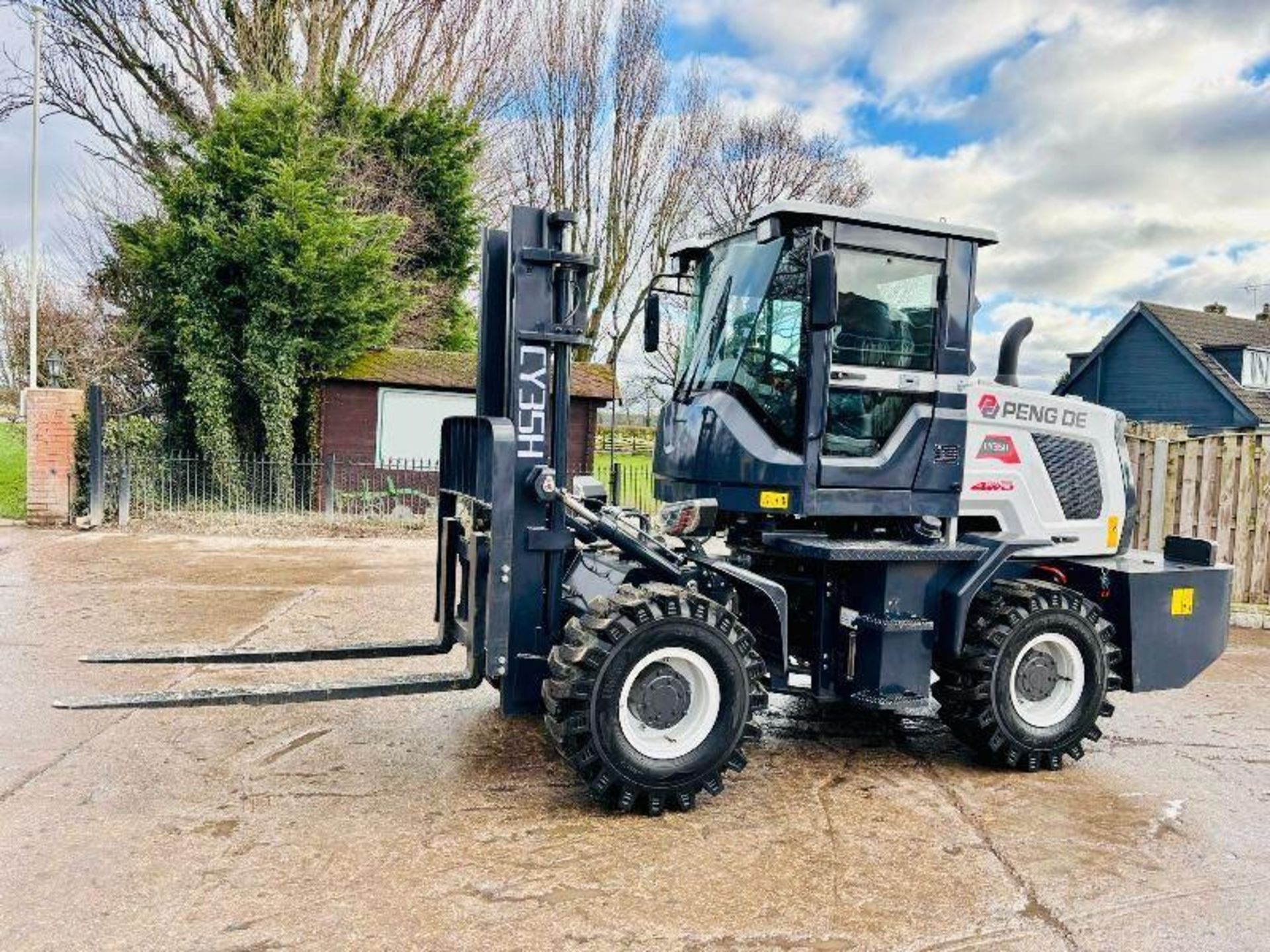 UNUSED PENGDE CY35H 4WD ARTICULATED ROUGH TERRIAN FORKLIFT *YEAR 2023* - Image 17 of 18