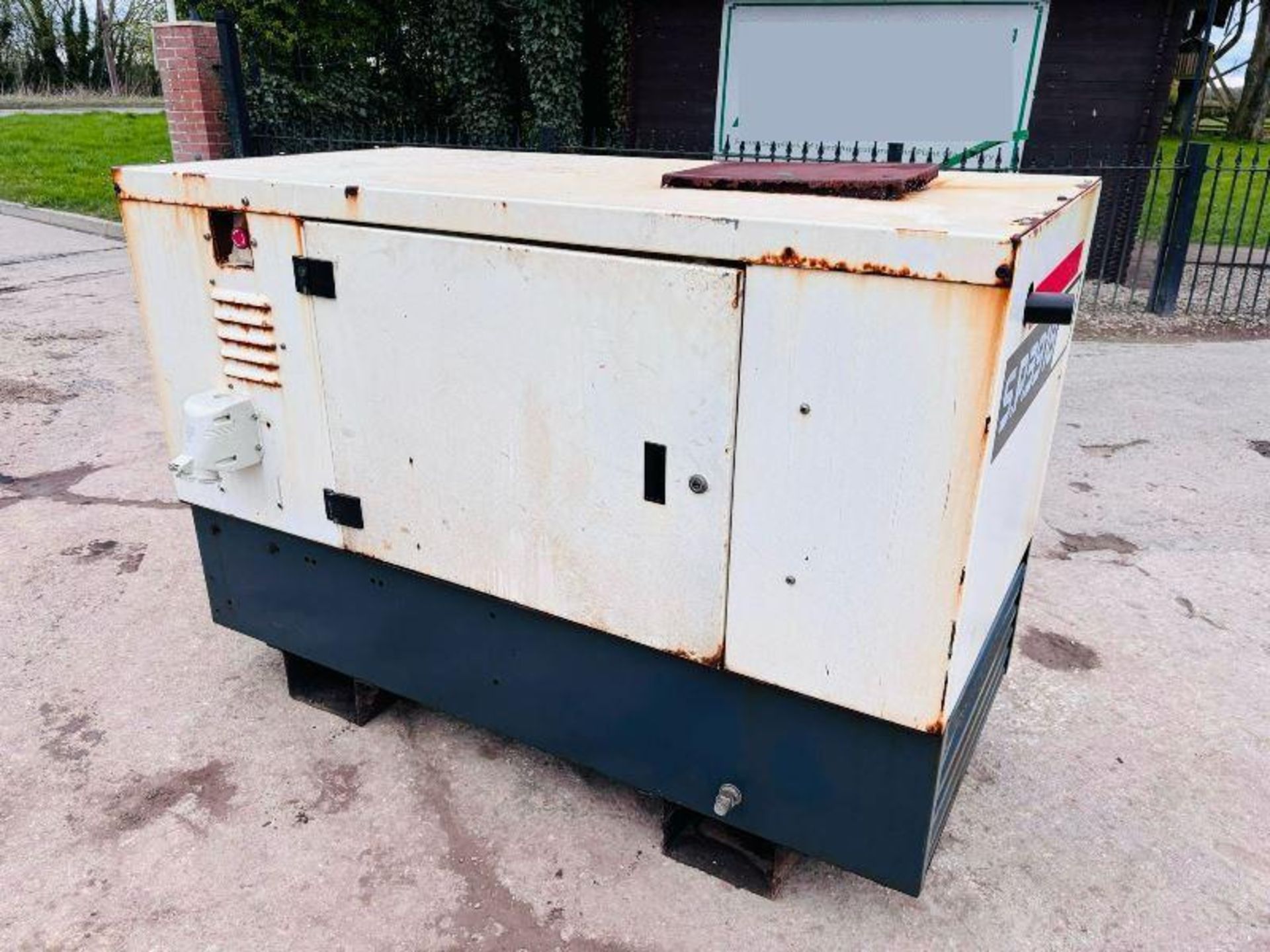 HARRINGTON 10KVA GENERATOR C/W KUBOTA ENGINE  - Bild 6 aus 9