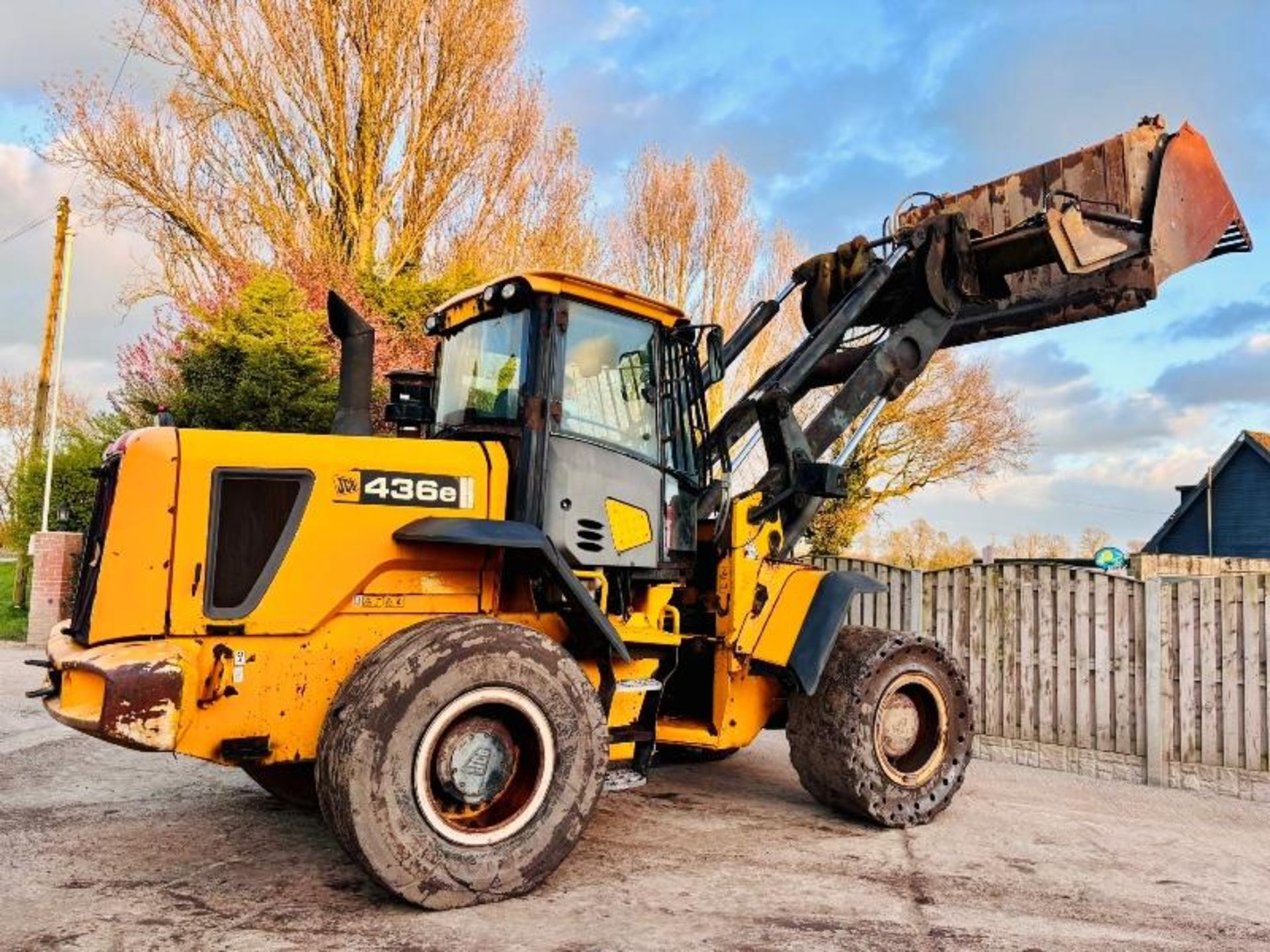 JCB 436E 4WD LOADING SHOVEL C/W TOE TIP BUCKET  - Bild 5 aus 15