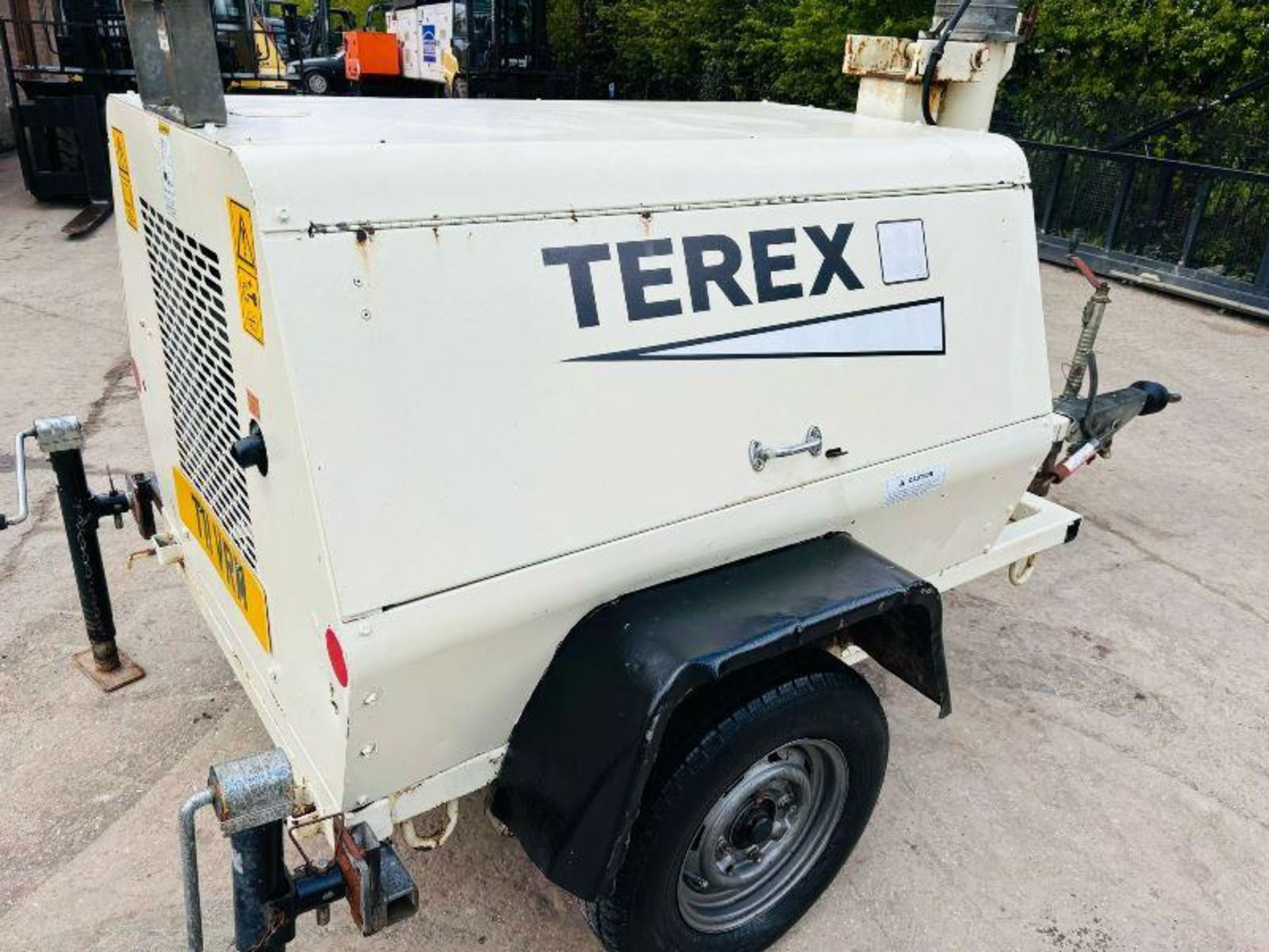 TEREX 4050D SINGLE AXLE TELESCOPIC LIGHTING TOWER C/W KUBOTA ENGINE - Image 11 of 15