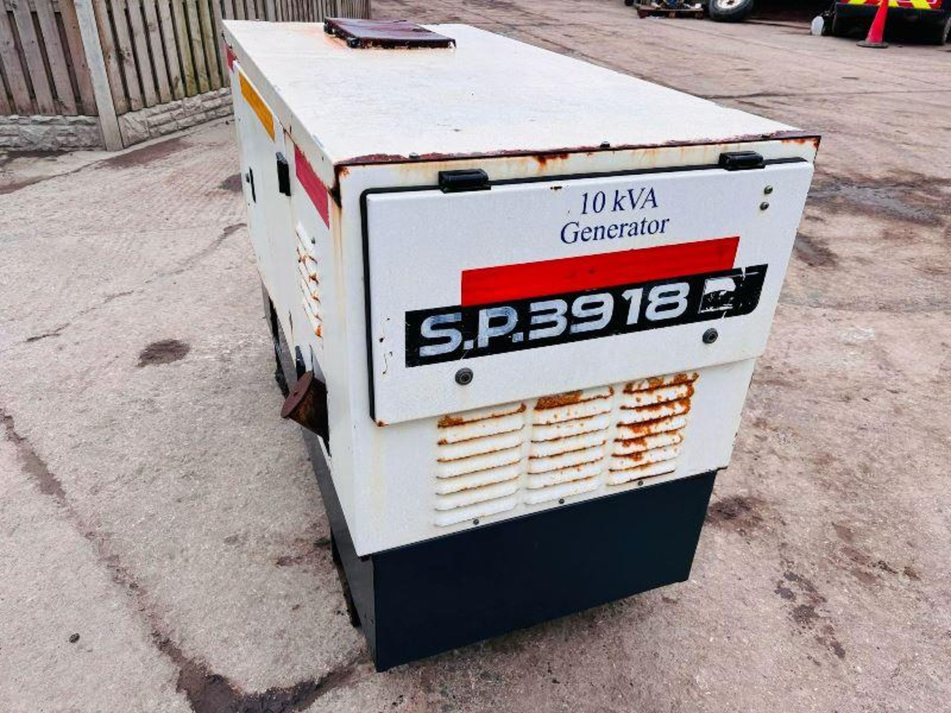 HARRINGTON 10KVA GENERATOR C/W KUBOTA ENGINE  - Bild 5 aus 9