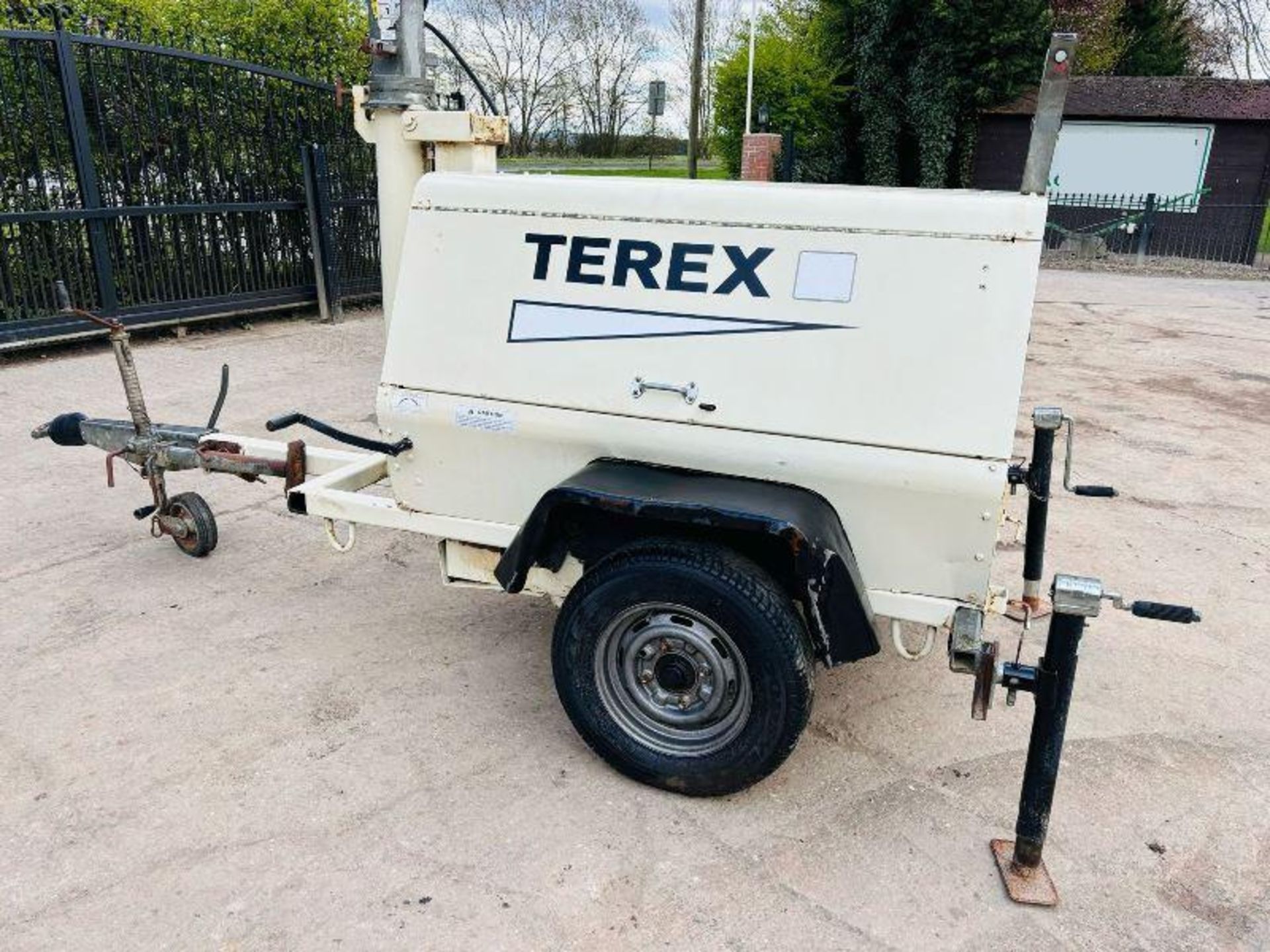 TEREX 4050D SINGLE AXLE TELESCOPIC LIGHTING TOWER C/W KUBOTA ENGINE - Image 14 of 15