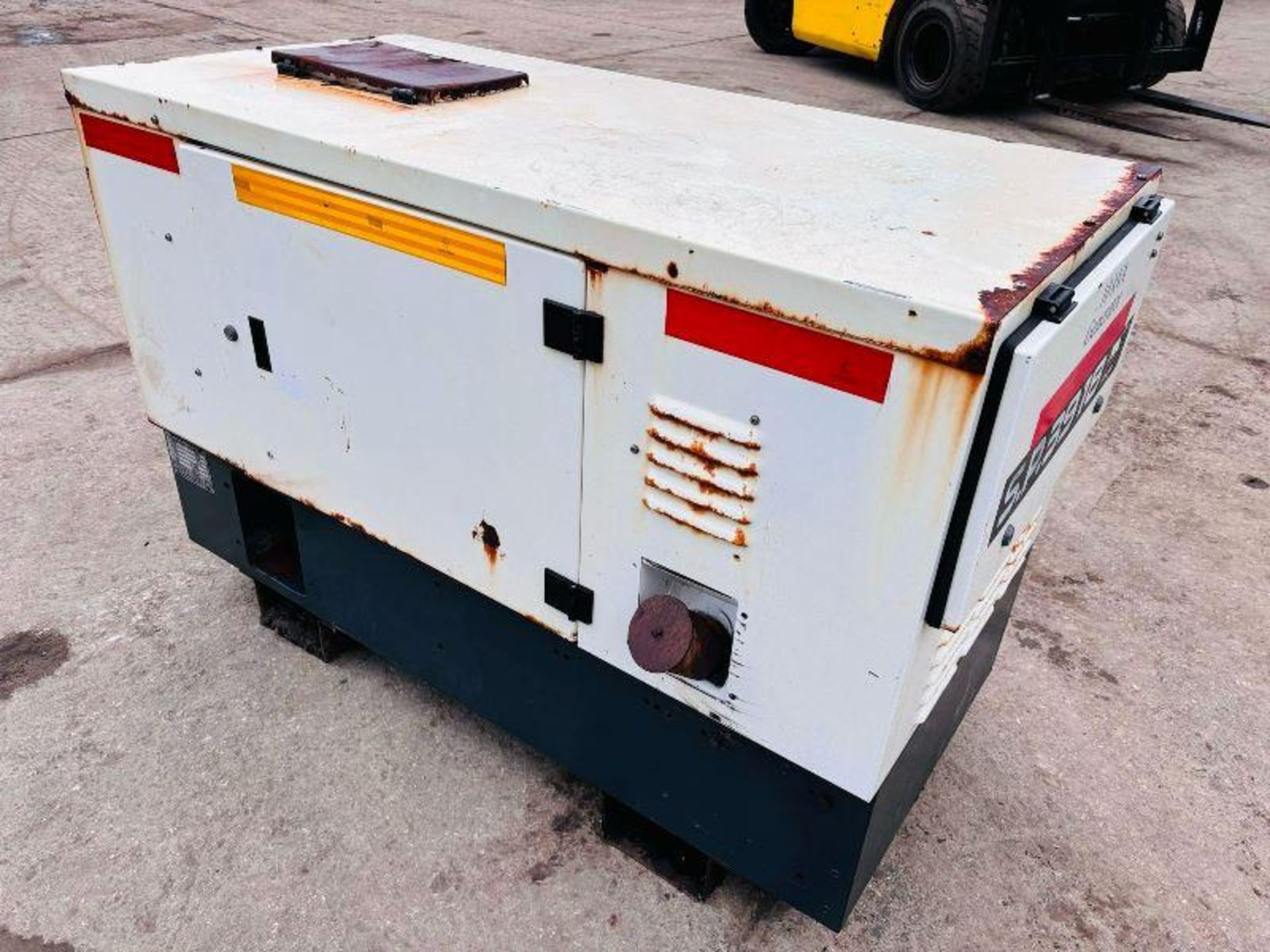 HARRINGTON 10KVA GENERATOR C/W KUBOTA ENGINE  - Image 4 of 9