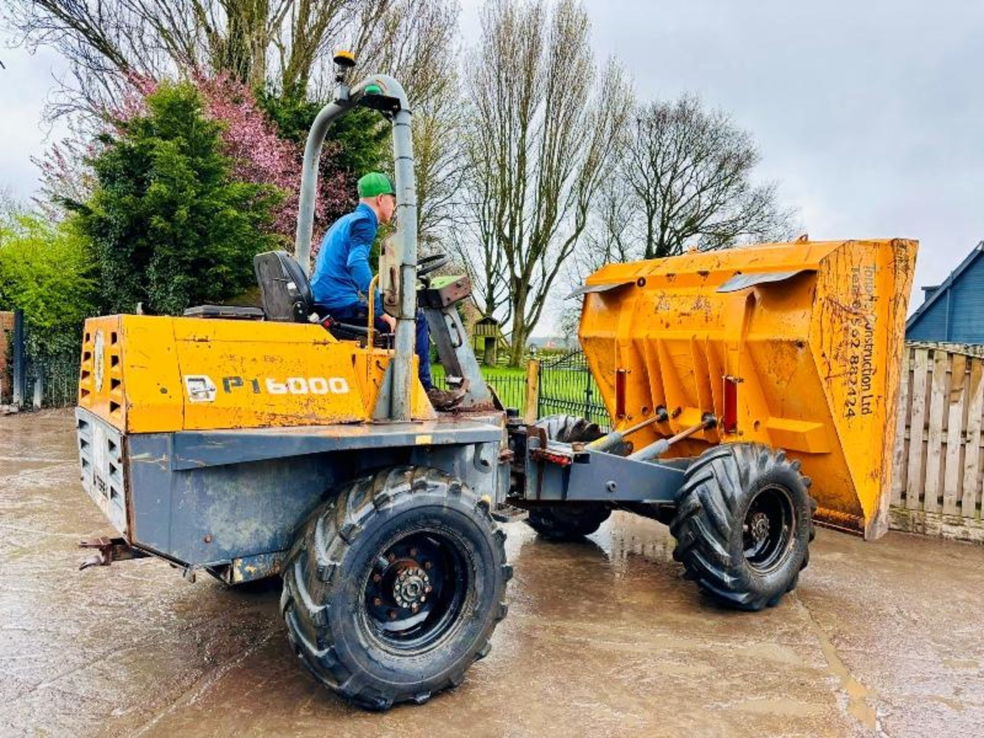 BENFORD 6000 4WD DUMPER *YEAR 2007* C/W ROLE BAR - Image 9 of 15