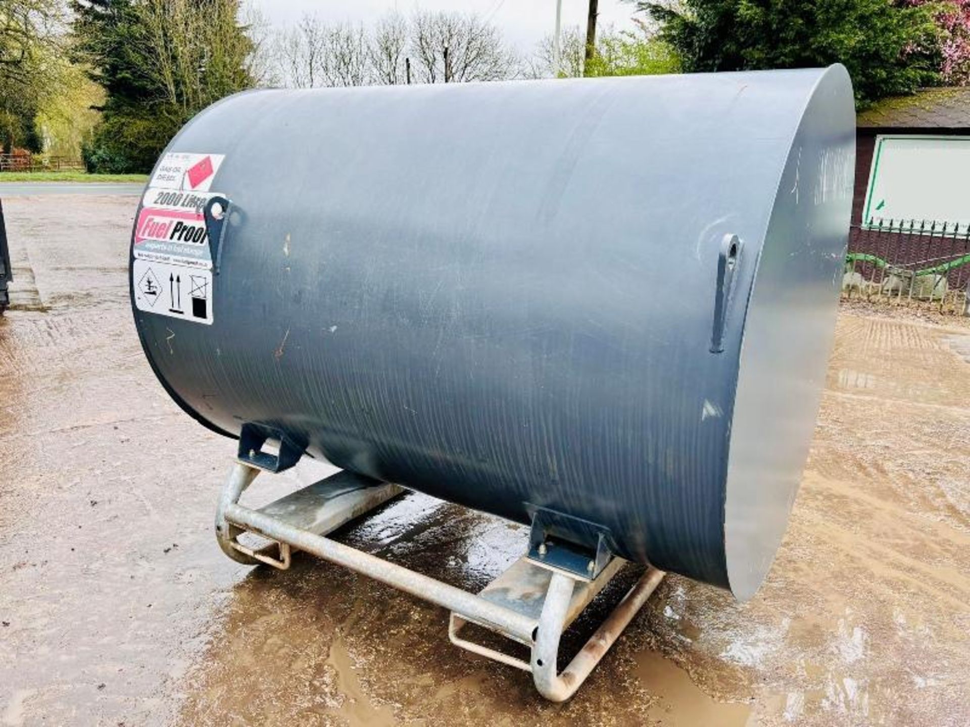 FUEL PROOF 2000L FUEL BOWSER *YEAR 2020* C/W ELECTRIC PUMP - Image 5 of 7