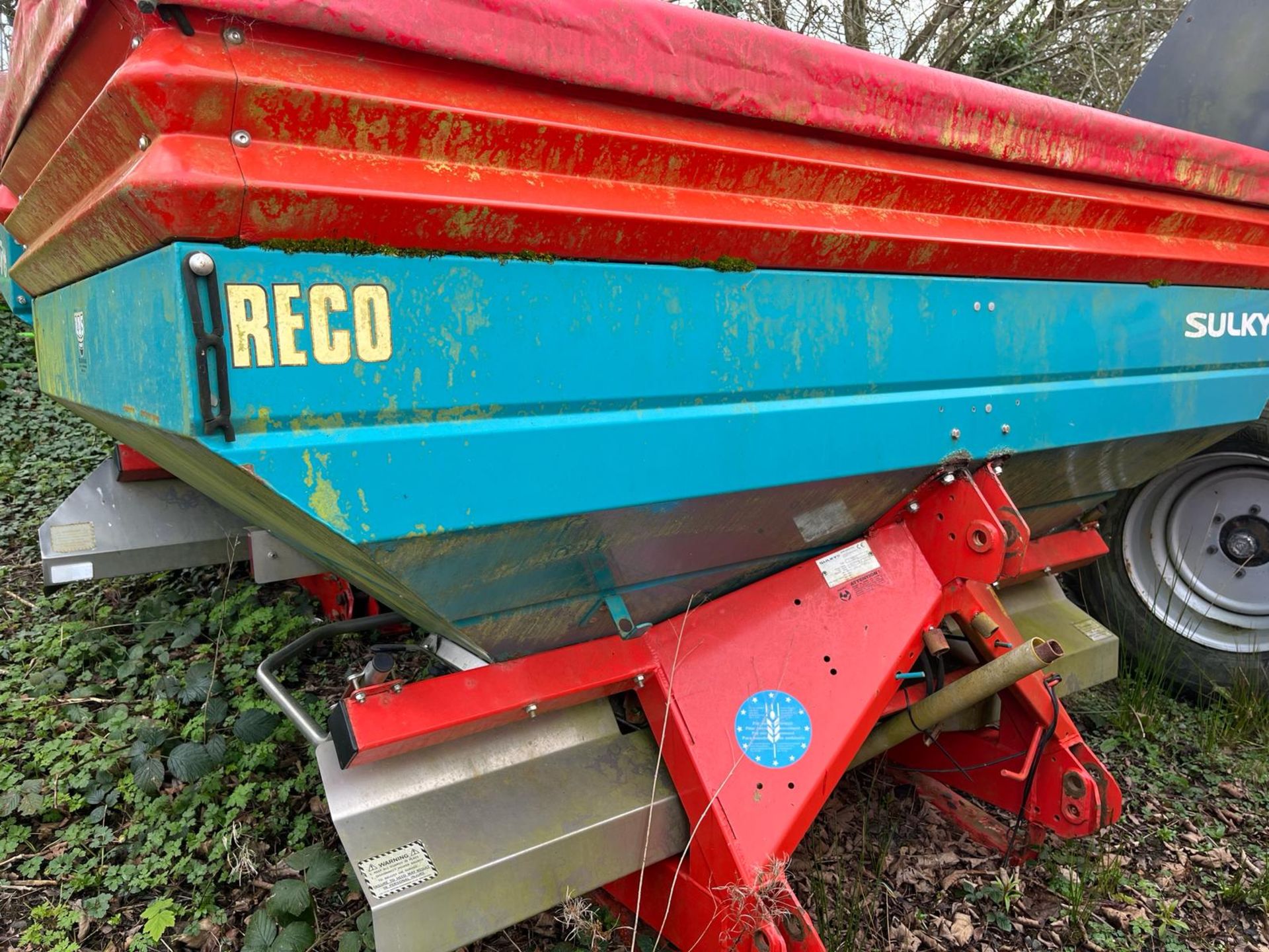 SULKY DPX28 FERTILISER SPREADER 