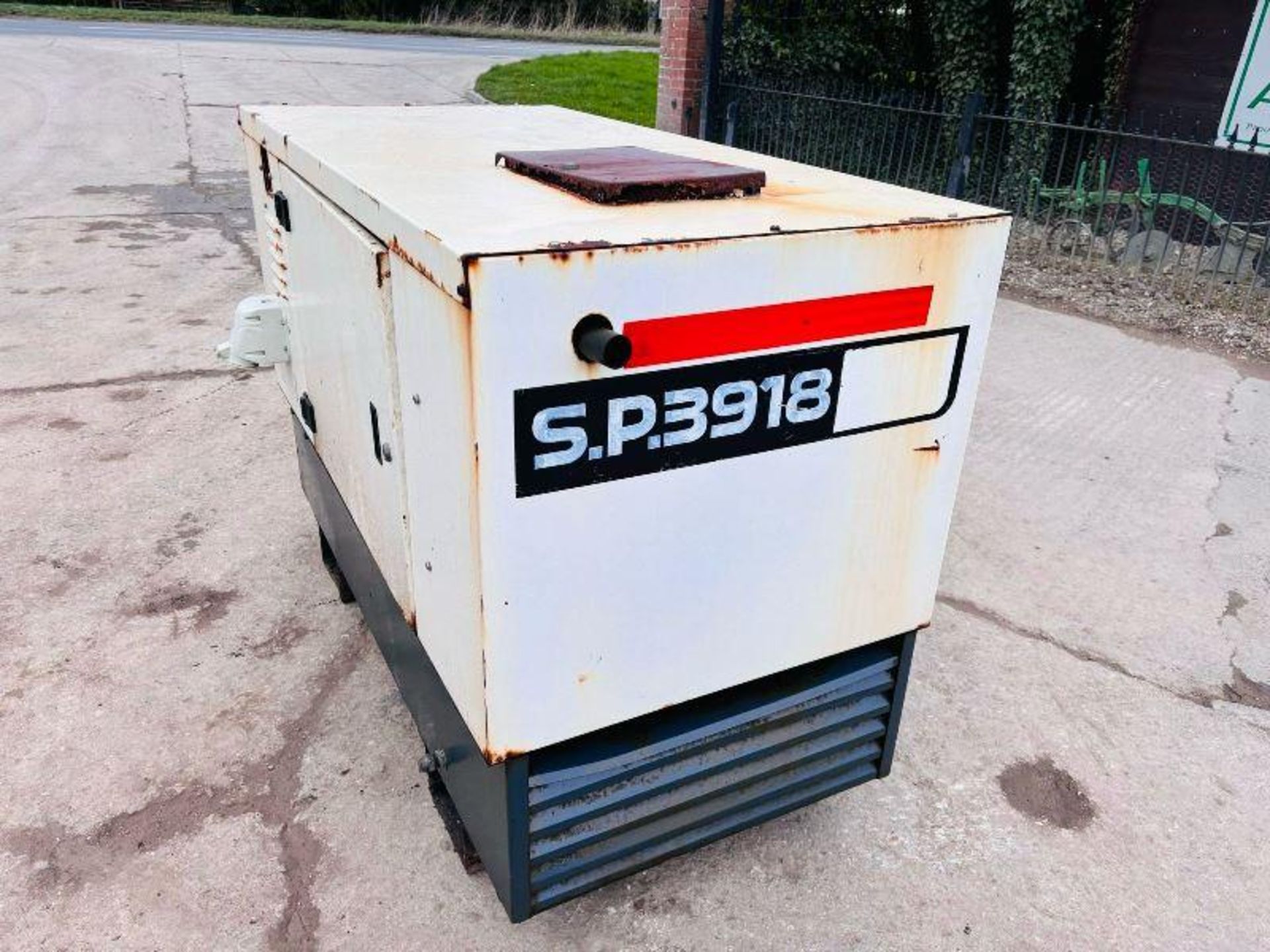 HARRINGTON 10KVA GENERATOR C/W KUBOTA ENGINE  - Bild 8 aus 9