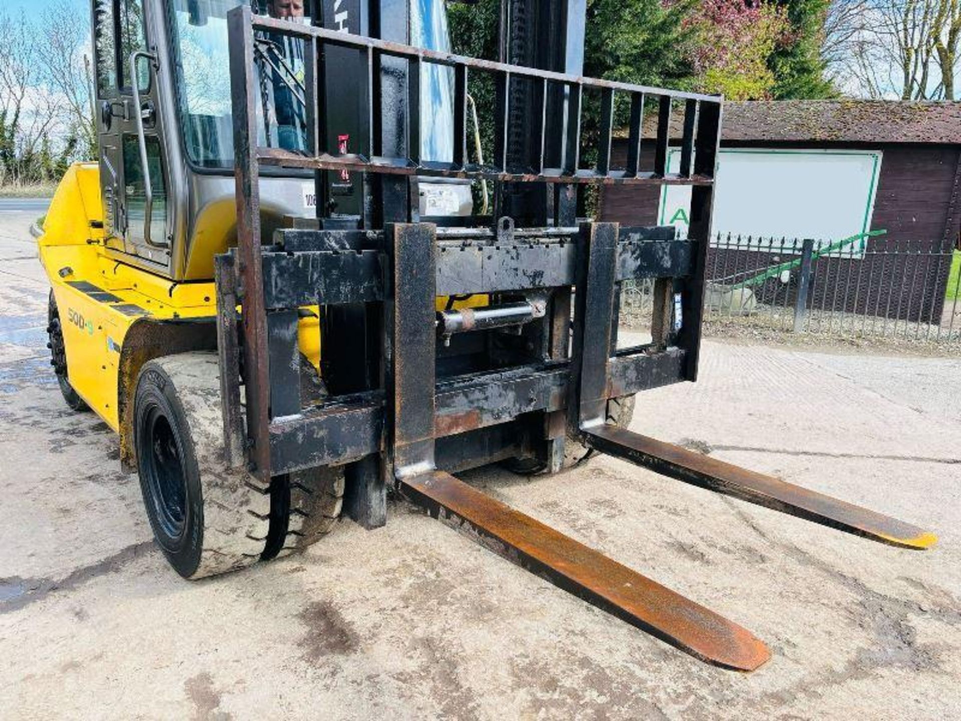 HYUNDAI 50D-9 DIESEL FORKLIFT *YEAR 2016, 5 TON LIFT* C/W SIDE SHIFT  - Image 18 of 19