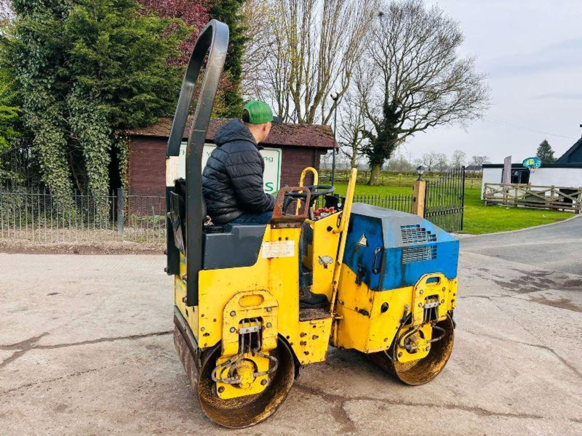 BOMAG BW80 DOUBLE DRUM ROLLER C/W KUBOTA ENGINE  - Image 3 of 8