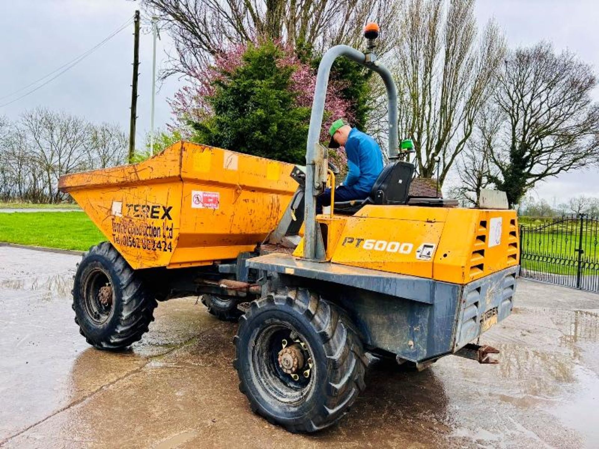 BENFORD 6000 4WD DUMPER *YEAR 2007* C/W ROLE BAR - Image 8 of 17