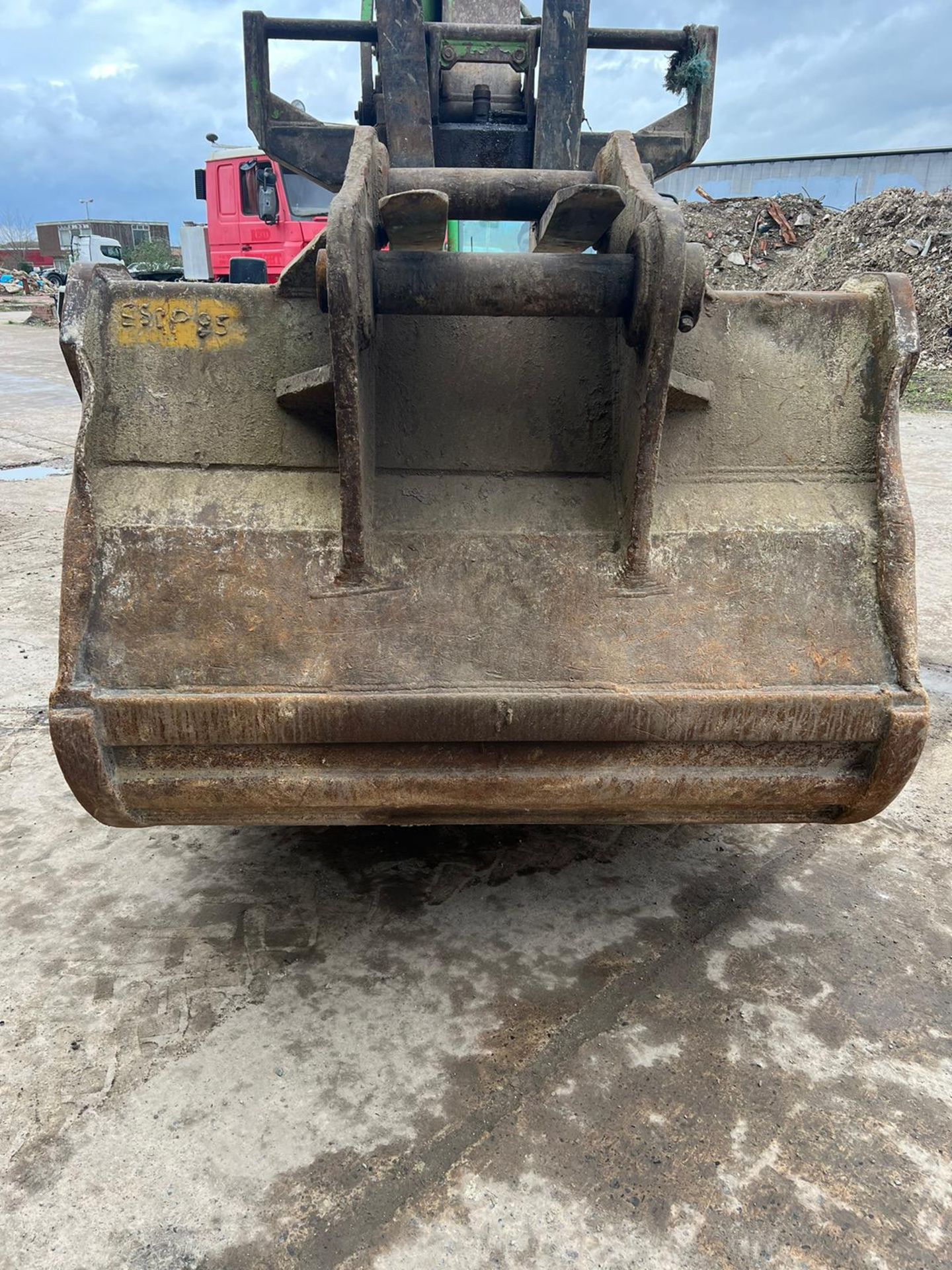 DIGGER BUCKET - 1820B, 570GP, 100P - Bild 2 aus 3