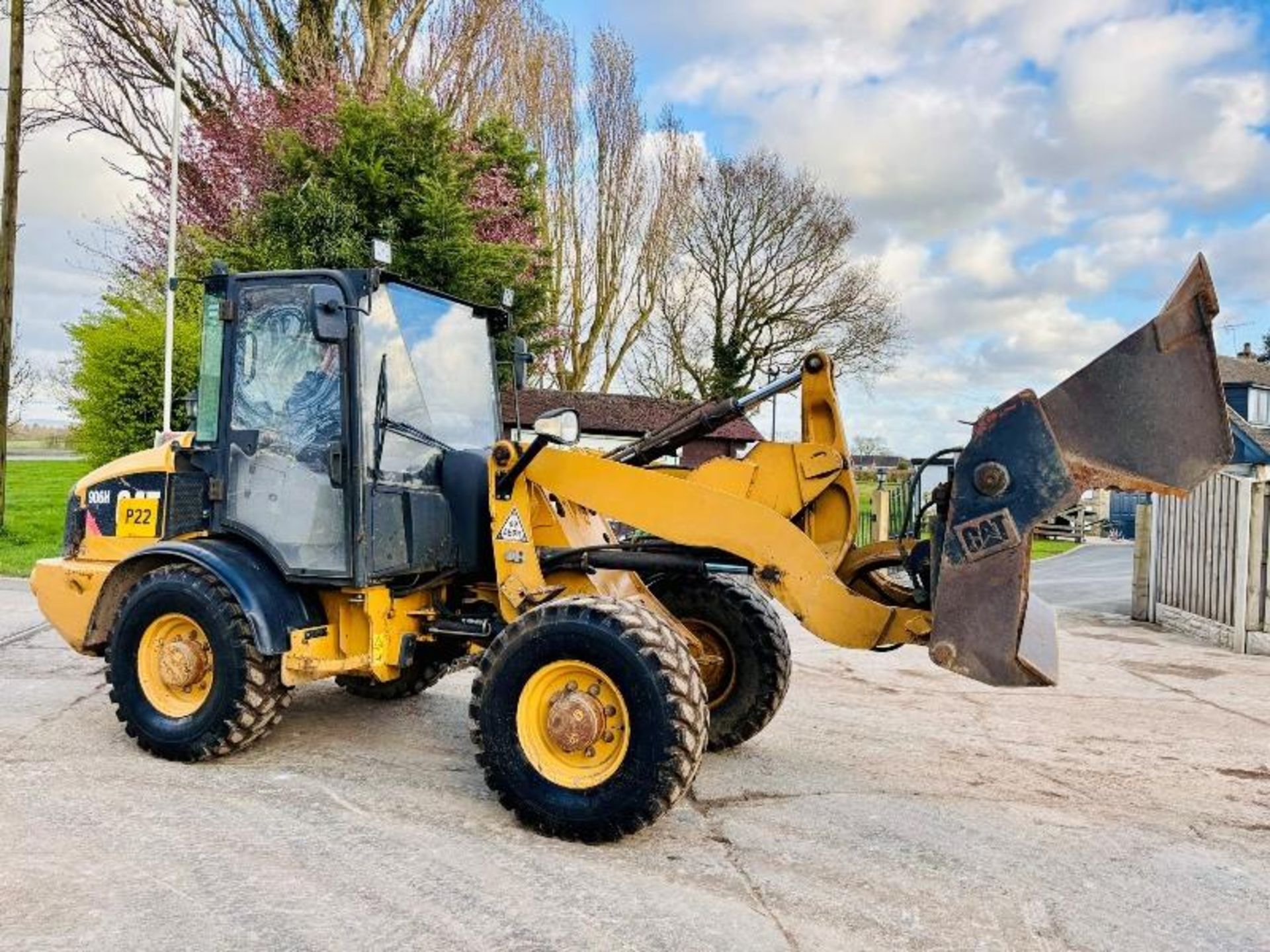 CATERPILLAR 906H LOADING SHOVEL C/W THREE IN ONE BUCKET  - Image 7 of 18