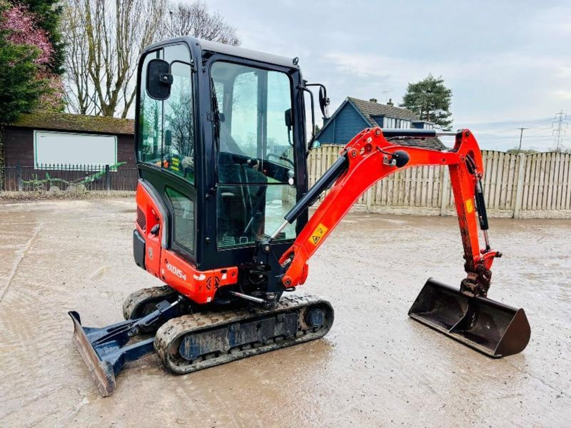 KUBOTA KX015-4 TRACKED EXCAVATOR *YEAR 2011* C/W QUICK HITCH & BUCKET - Image 6 of 14