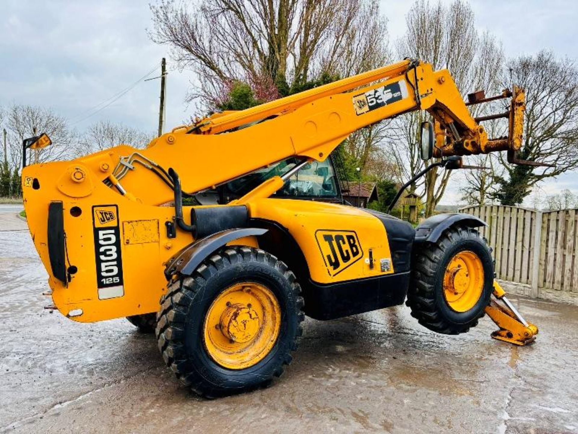 JCB 535-125 4WD TELEHANDLER *12.5 METER REACH* C/W PALLET TINES - Bild 8 aus 17