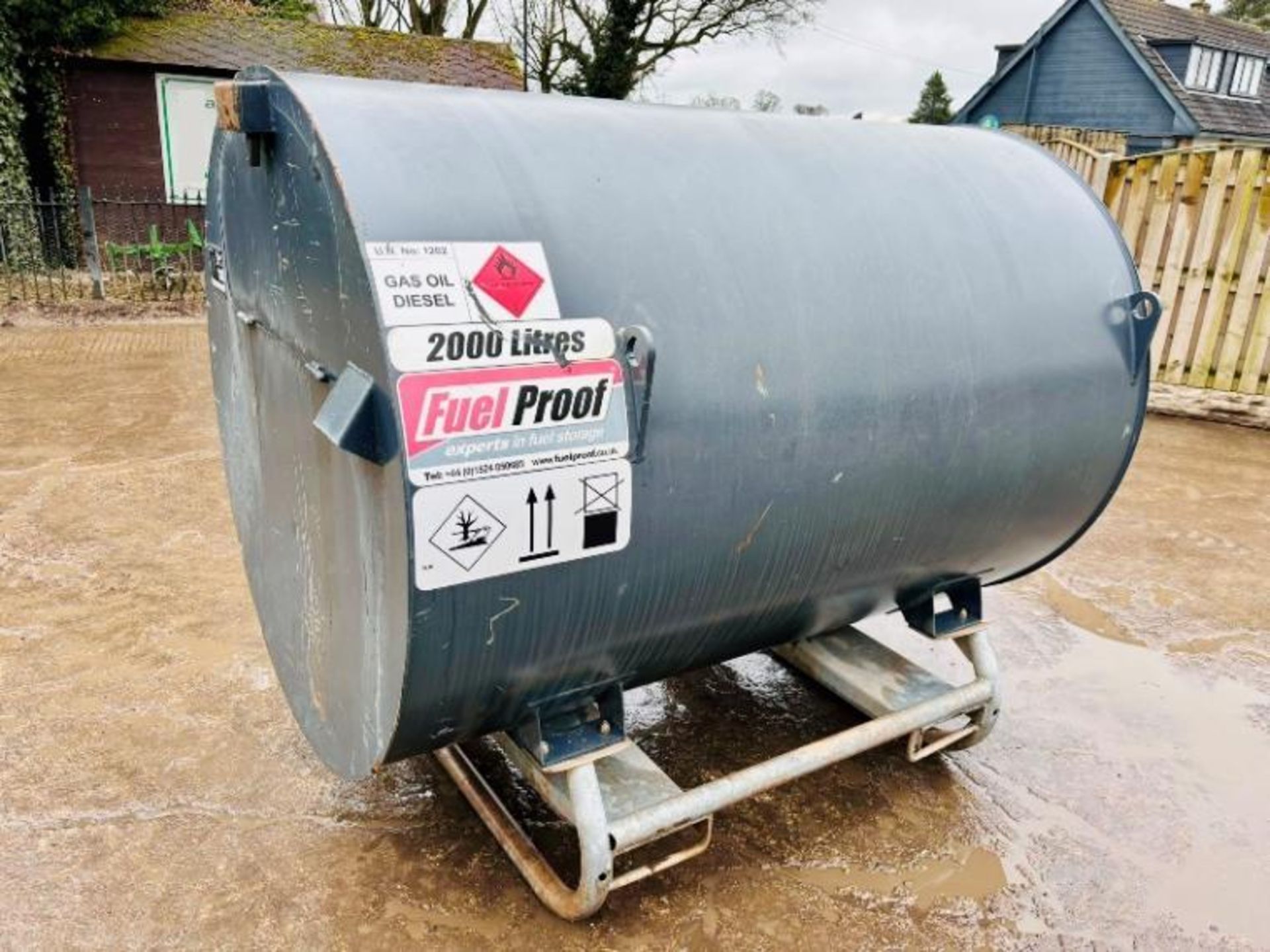 FUEL PROOF 2000L FUEL BOWSER *YEAR 2020* C/W ELECTRIC PUMP - Image 6 of 7