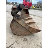 DIGGER BUCKET - 2430B, 560PG, 100 PINS