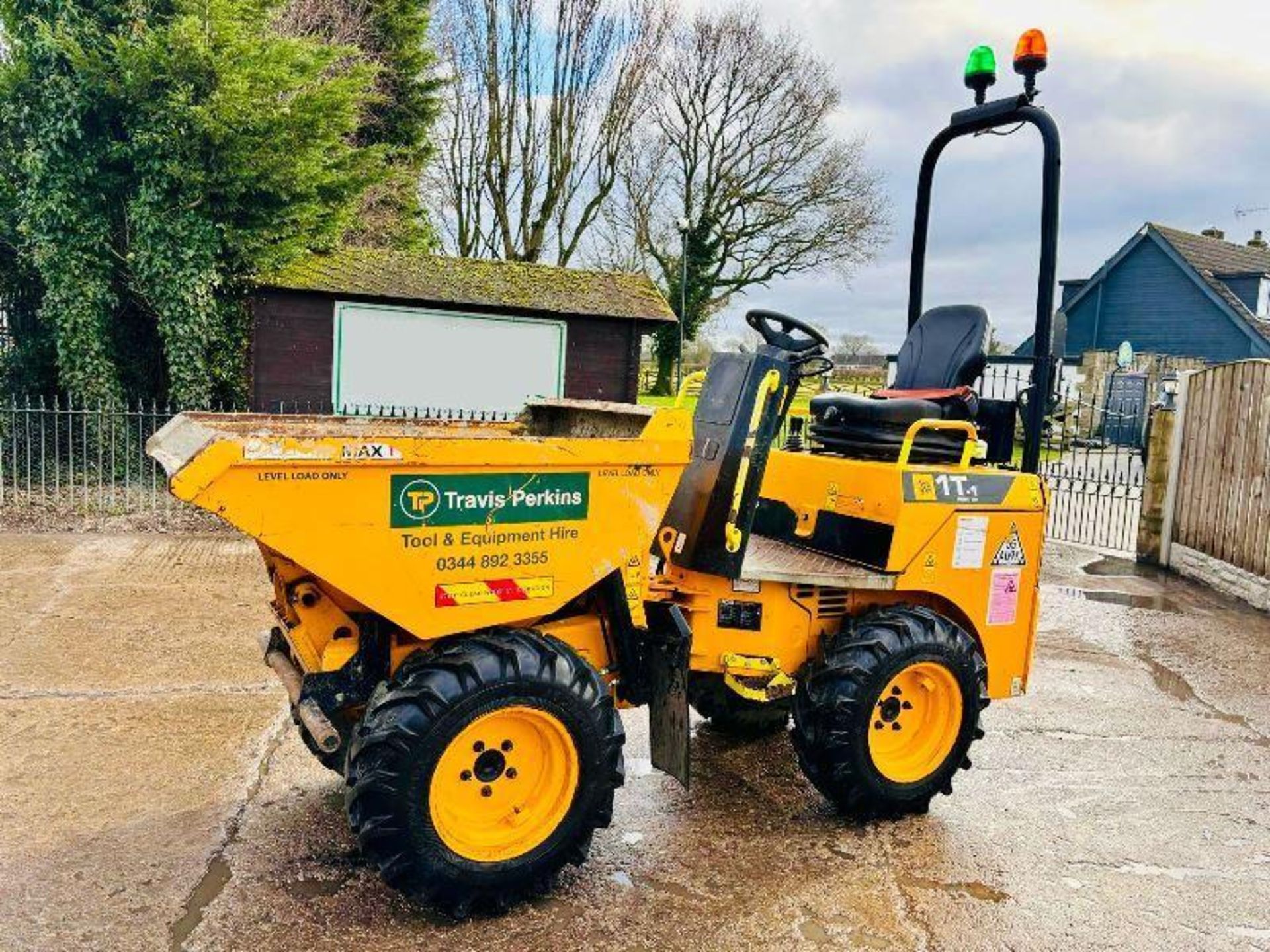 JCB 1T-T HIGH TIP 4WD DUMPER * YEAR 2018, ONLY 762 HOURS*