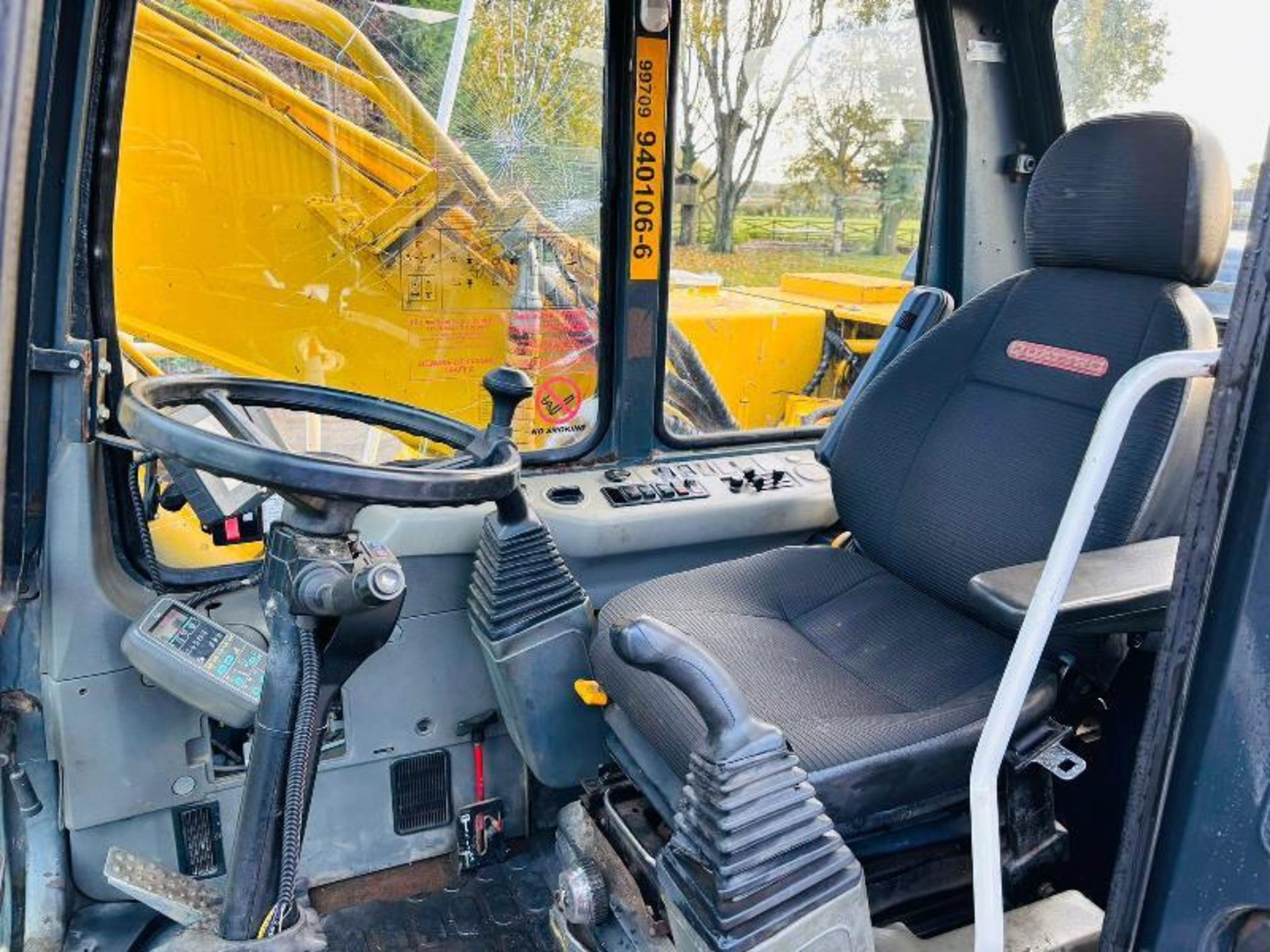 KOMATSU PW170 4WD WHEELED EXCAVATOR C/W QUICK HITCH & RAILWAY GEAR - Bild 13 aus 18