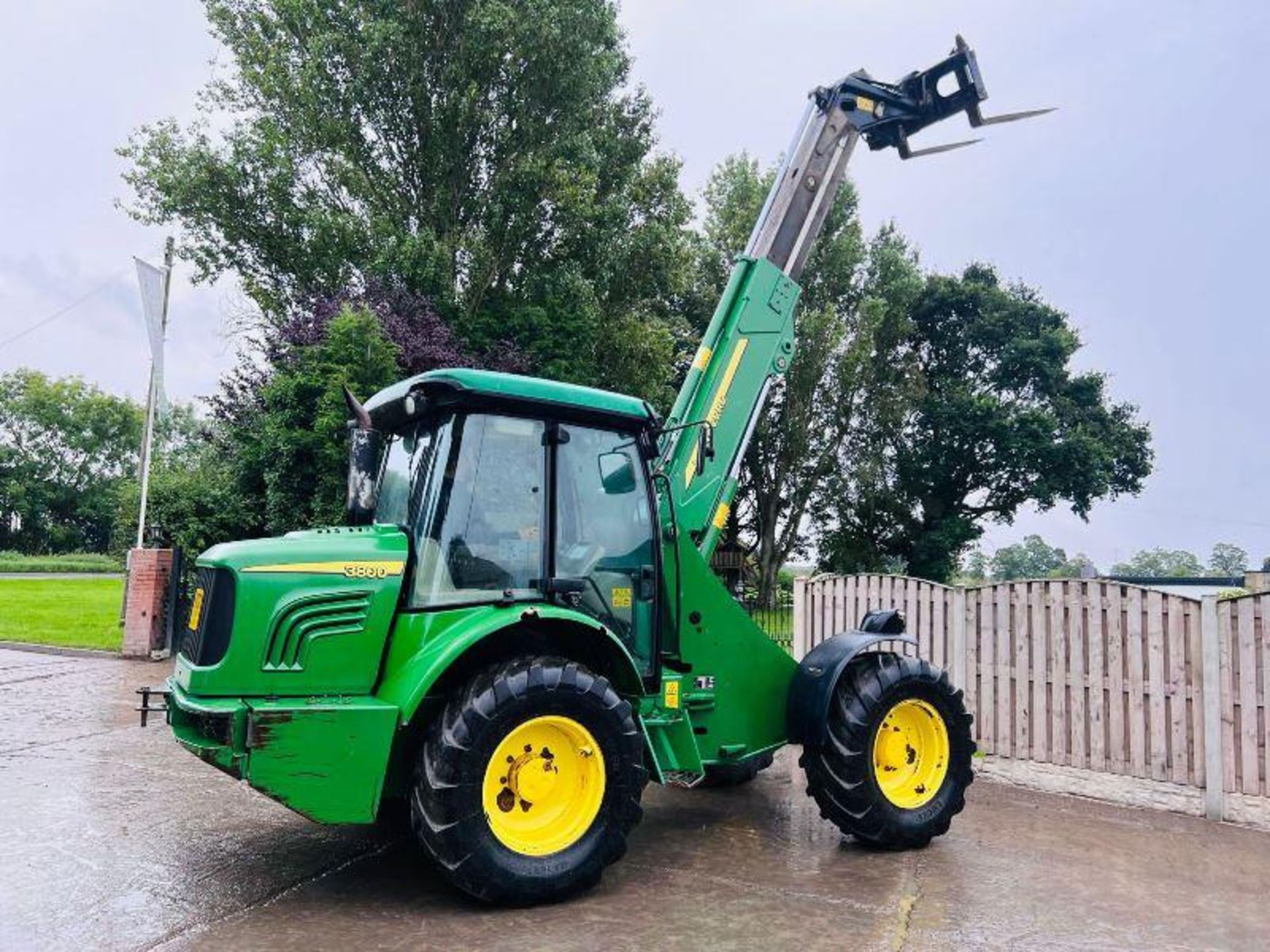 JOHN DEERE 3800 4WD TELEHANDLER C/W PIN & CONE HEAD STOCK - Image 11 of 18