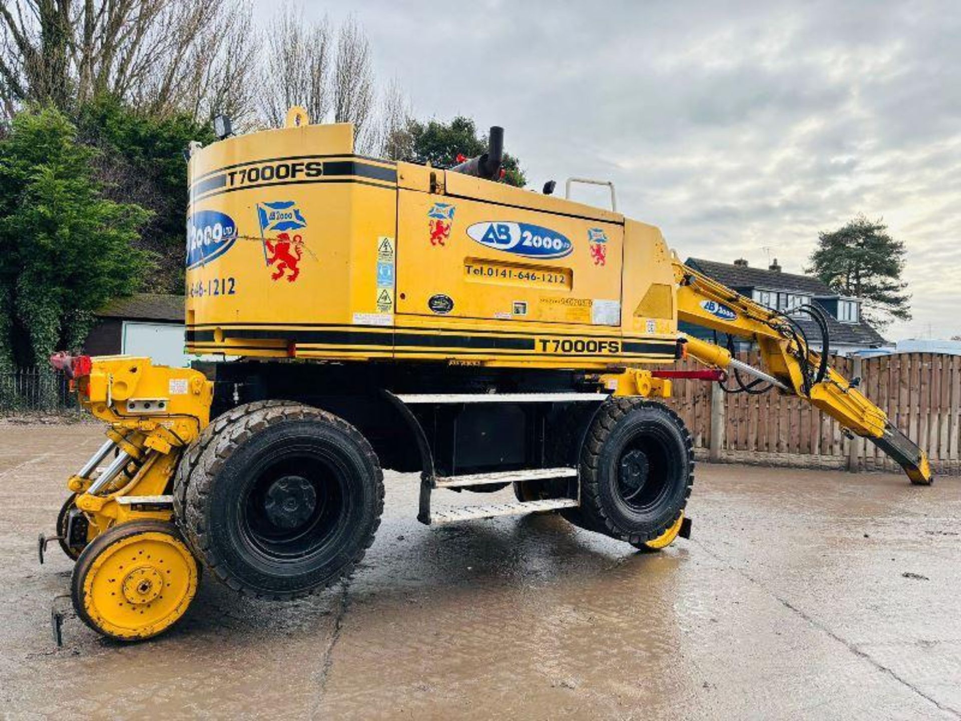 COLMAR T7000FS WHEELED EXCAVATOR C/W TELESCOPIC BOOM & RAILWAY GEAR - Image 16 of 19