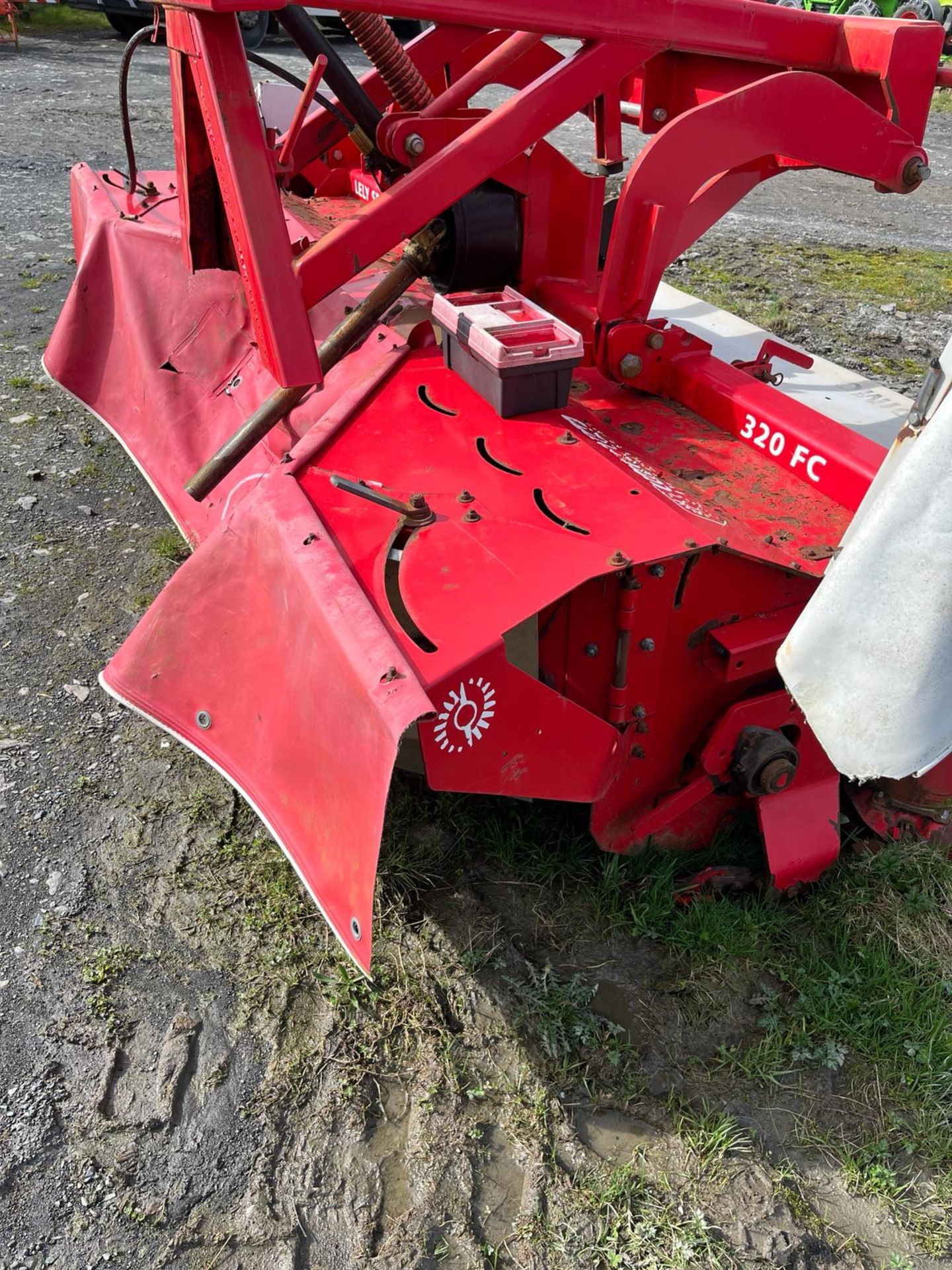 2006 LELY SPLENDIMO 320FC TRACTOR FRONT MOWER - Bild 2 aus 6