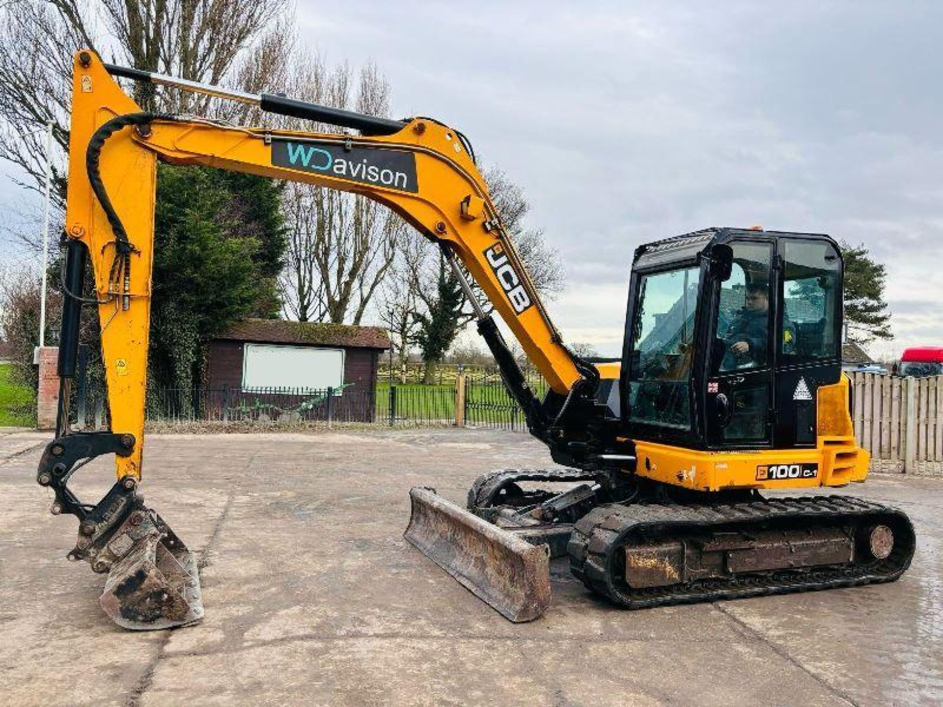 JCB 100C-1 TRACKED EXCAVATOR *YEAR 2017* C/W QUICK HITCH & BUCKET