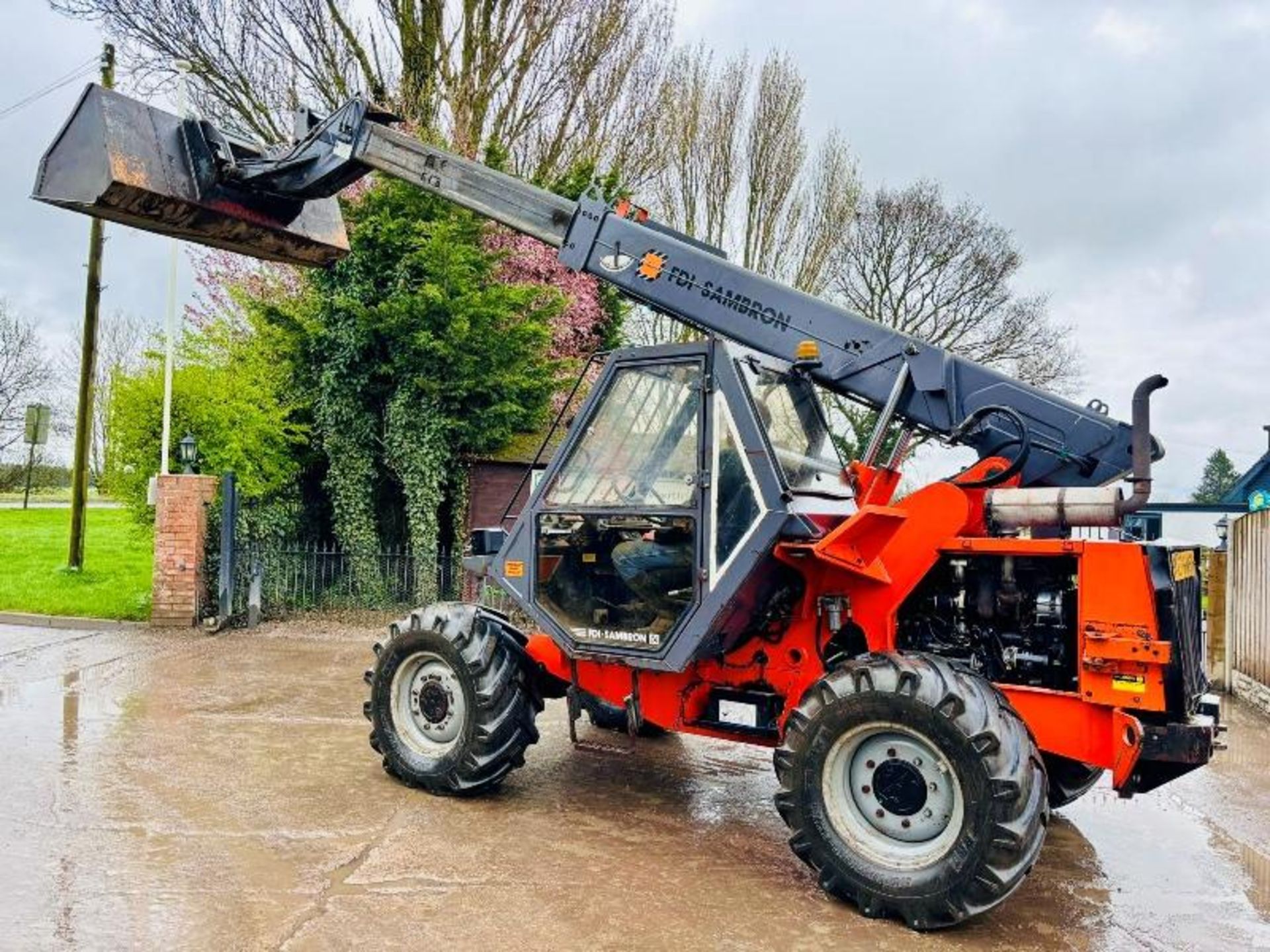 SAMBRON T3065 AGRISCOPIC 4WD TELEHANDLER C/W BUCKET - Image 8 of 15