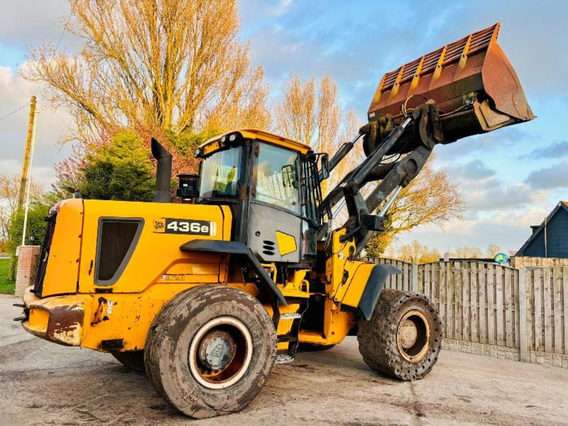 JCB 436E 4WD LOADING SHOVEL C/W TOE TIP BUCKET  - Bild 6 aus 15