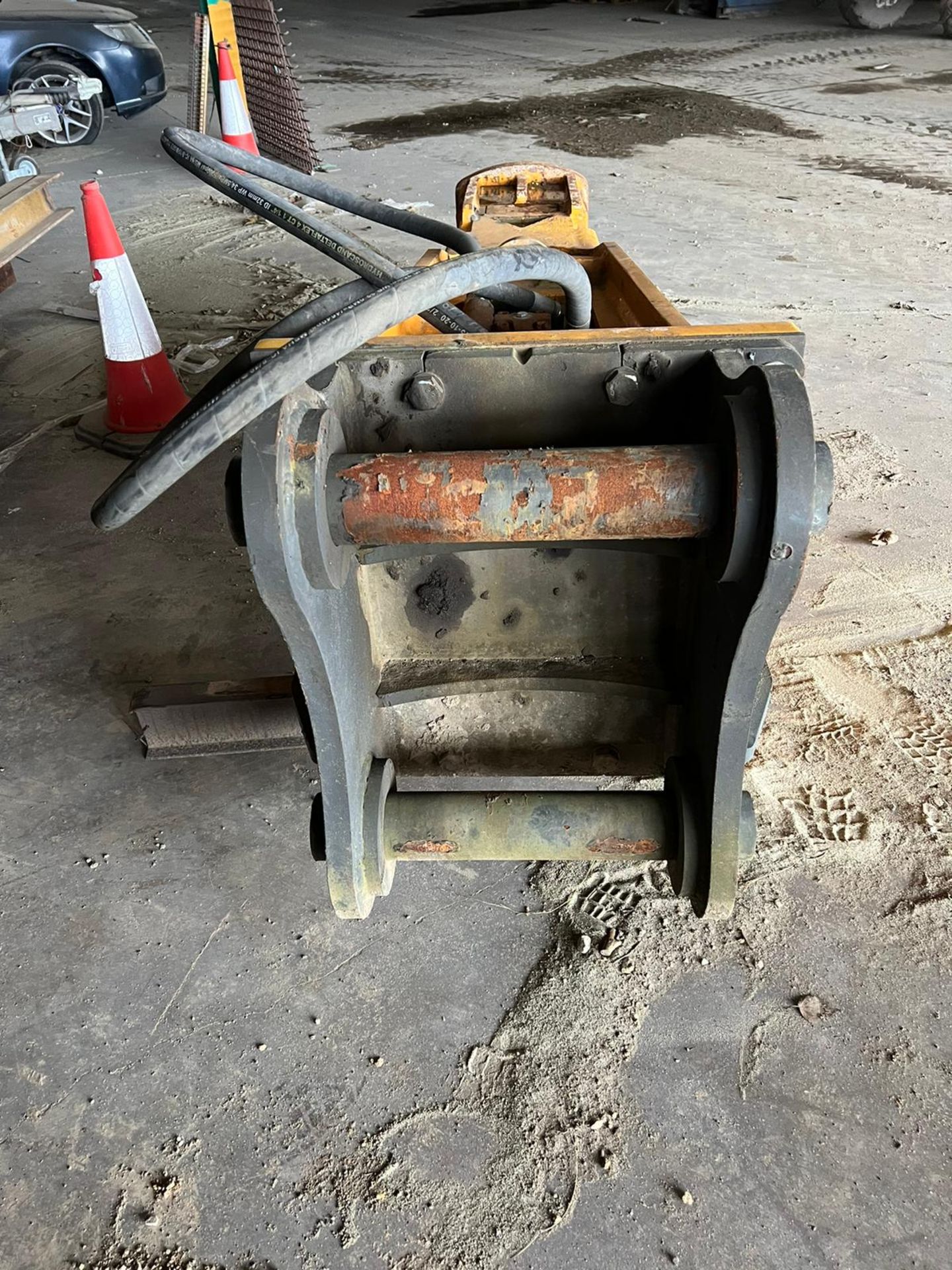 INDECO HAMMER 40 TON BREAKER - VERY LITTLE USE - 2021 YEAR - Image 3 of 3