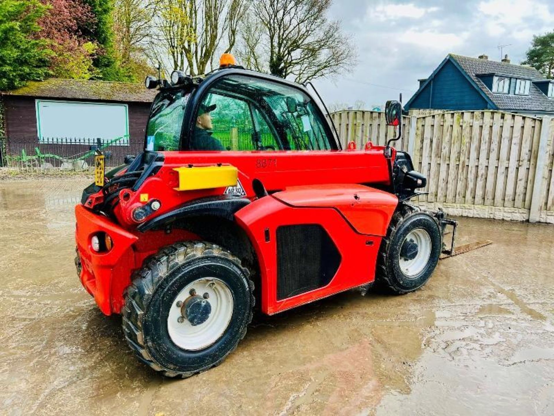 MANITOU MT420 COMFORT TURBO 4WD TELEHANDLER *YEAR 2017, 1772 HOURS* C/W PALLET TINES  - Image 18 of 19