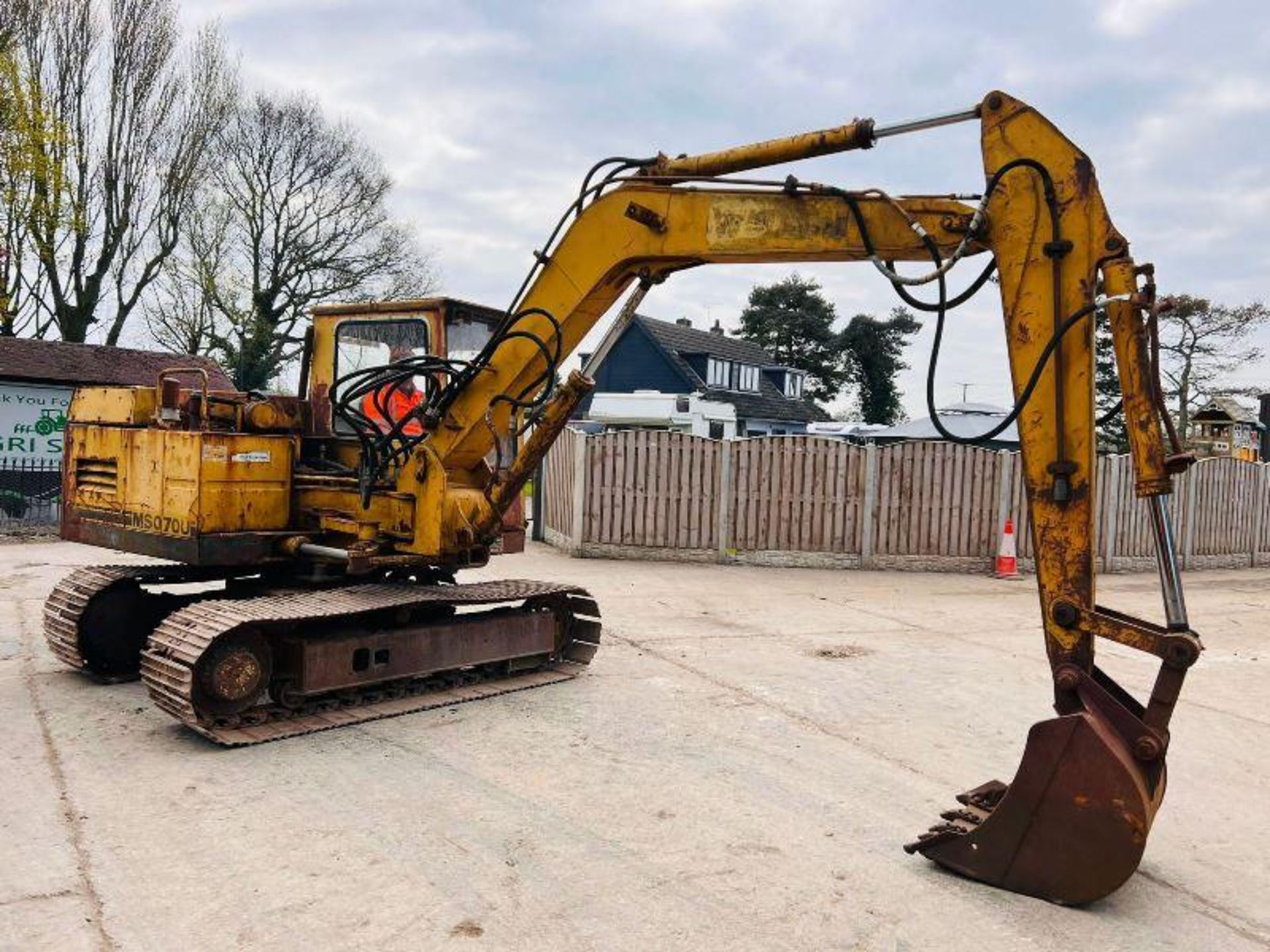 MITSUBISHI MS070U-2 TRACKED EXCAVATOR C/W BUCKET - Image 2 of 11