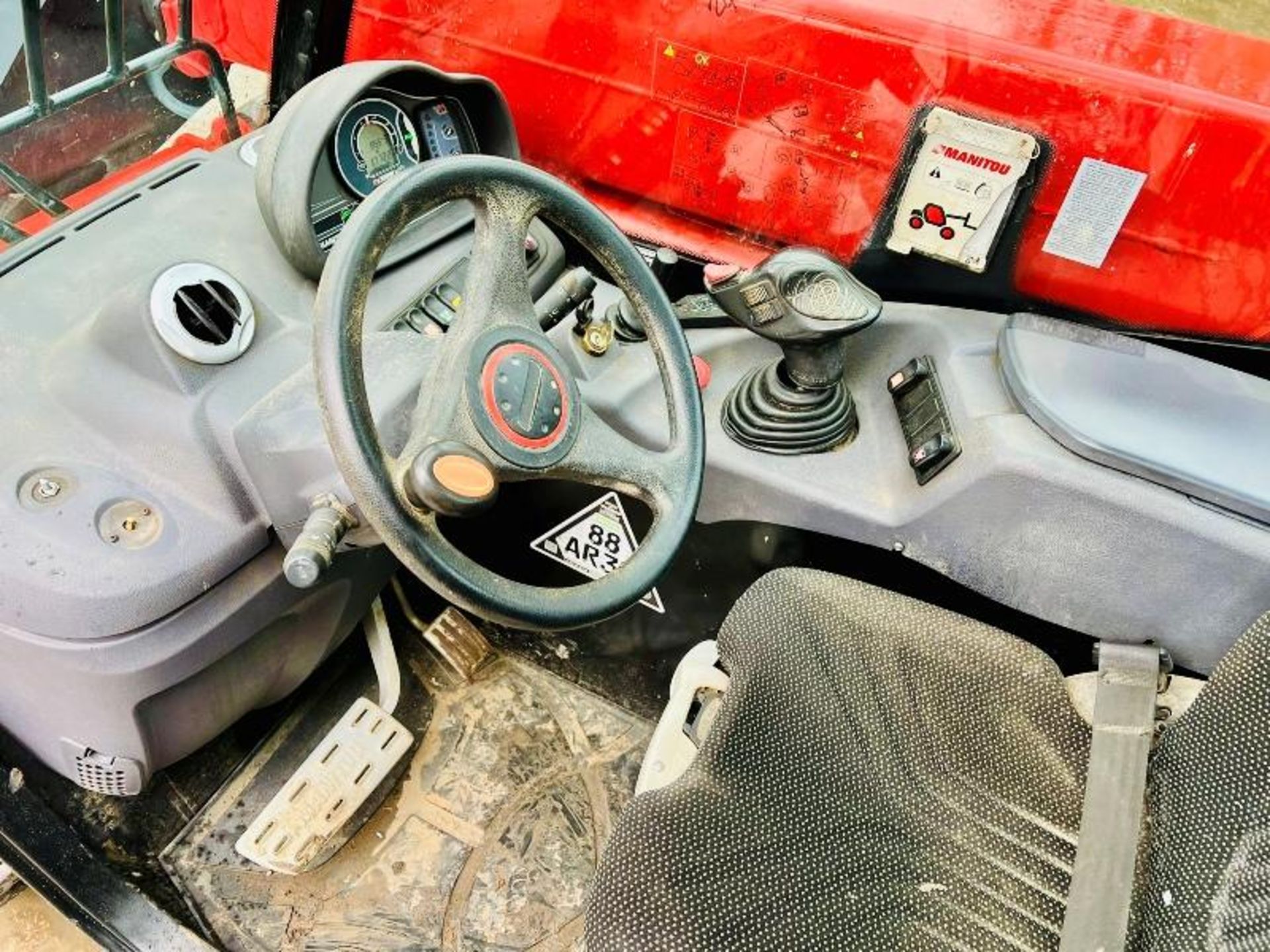 MANITOU MT420 COMFORT TURBO 4WD TELEHANDLER *YEAR 2017, 1772 HOURS* C/W PALLET TINES  - Bild 14 aus 19