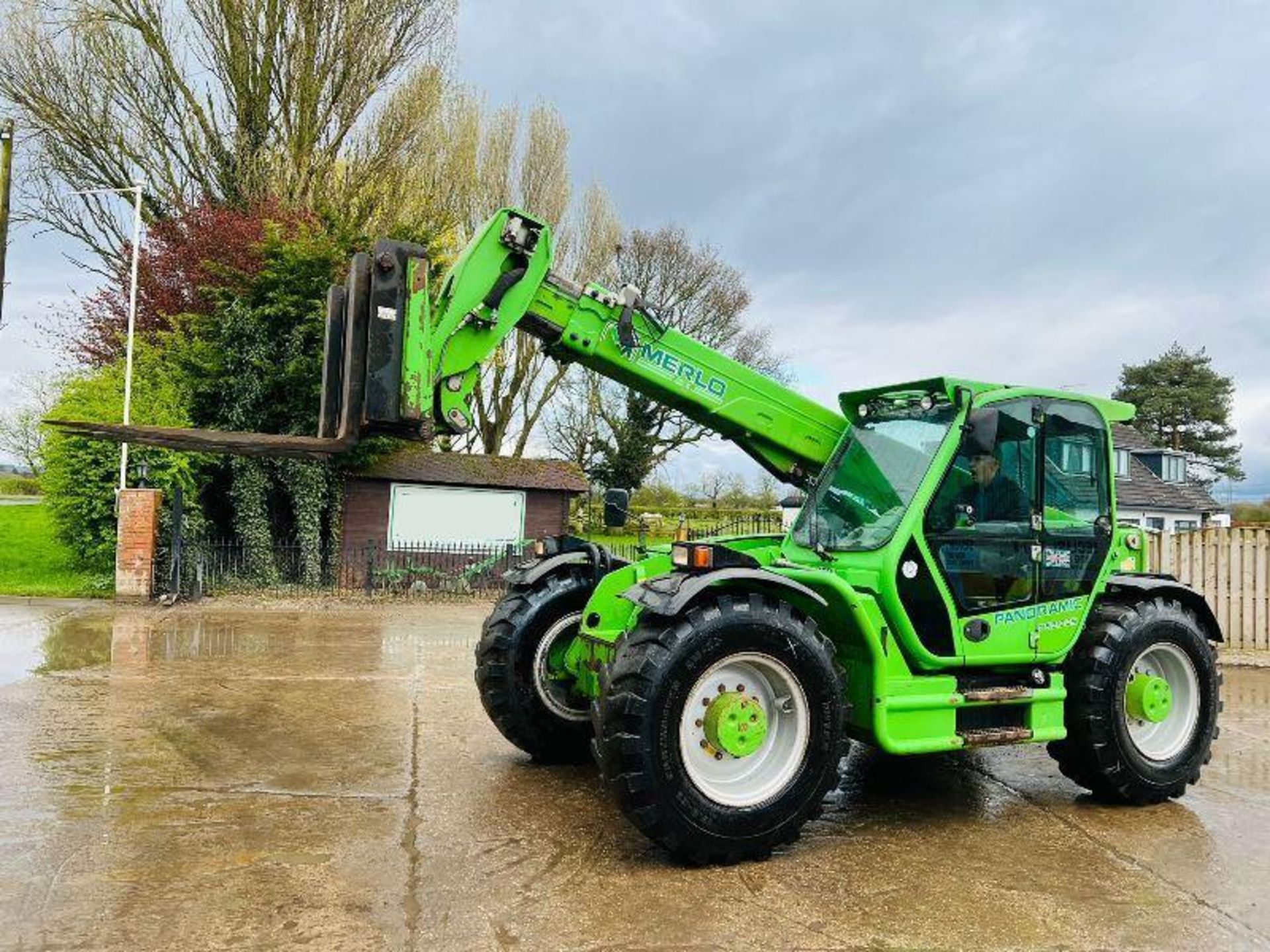 MERLO P55.9 4WD TELEHANDLER *YEAR 2013, 9 METER, 5.5 TON LIFT* C/W PALLET TINES