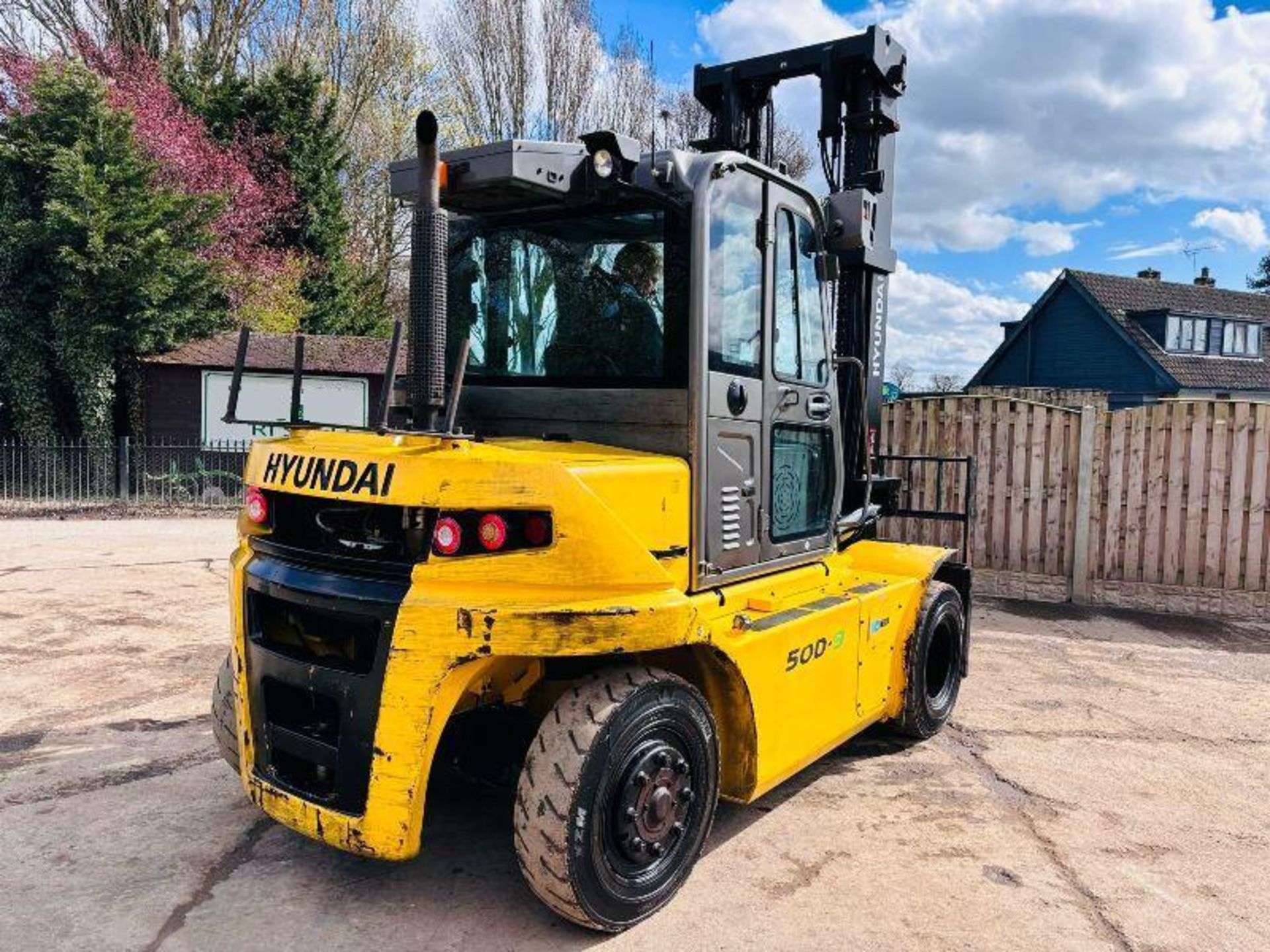 HYUNDAI 50D-9 DIESEL FORKLIFT *YEAR 2016, 5 TON LIFT* C/W SIDE SHIFT - Image 17 of 19