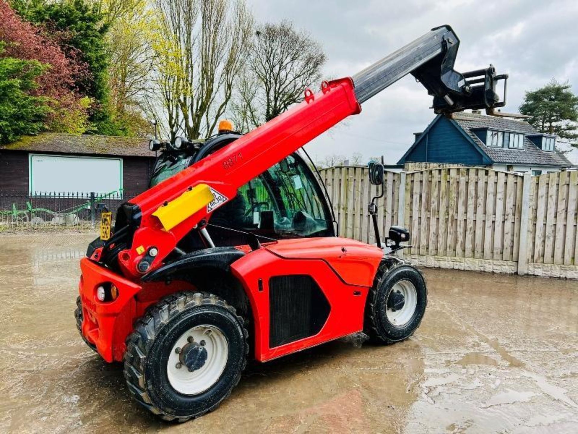 MANITOU MT420 COMFORT TURBO 4WD TELEHANDLER *YEAR 2017, 1772 HOURS* C/W PALLET TINES  - Image 10 of 19