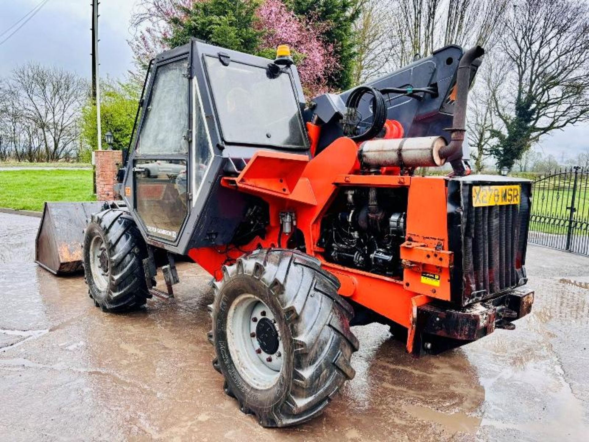 SAMBRON T3065 AGRISCOPIC 4WD TELEHANDLER C/W BUCKET - Image 9 of 15