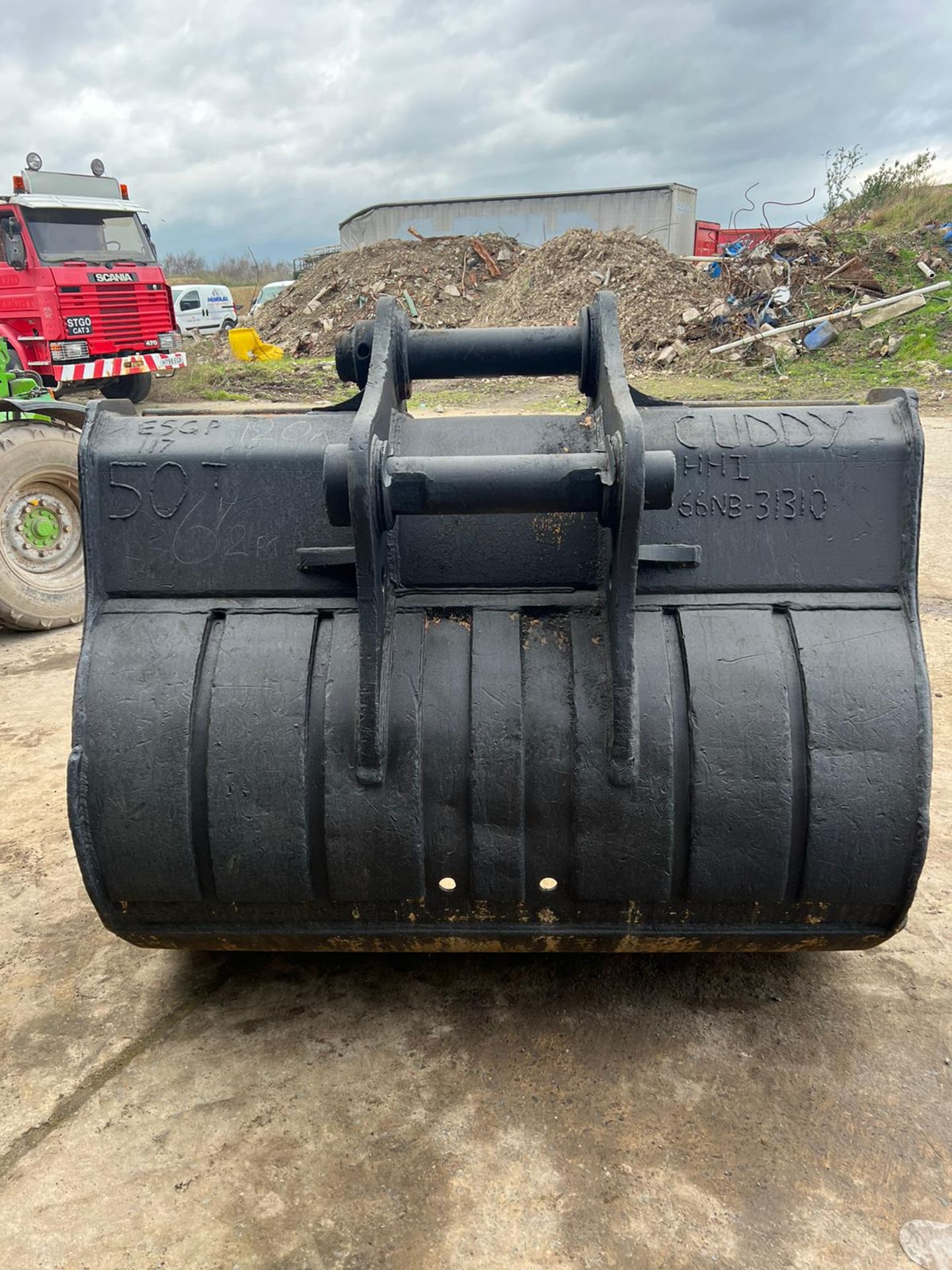 DIGGER BUCKET - 1980B, 580GP, 120 PINS - Bild 2 aus 3