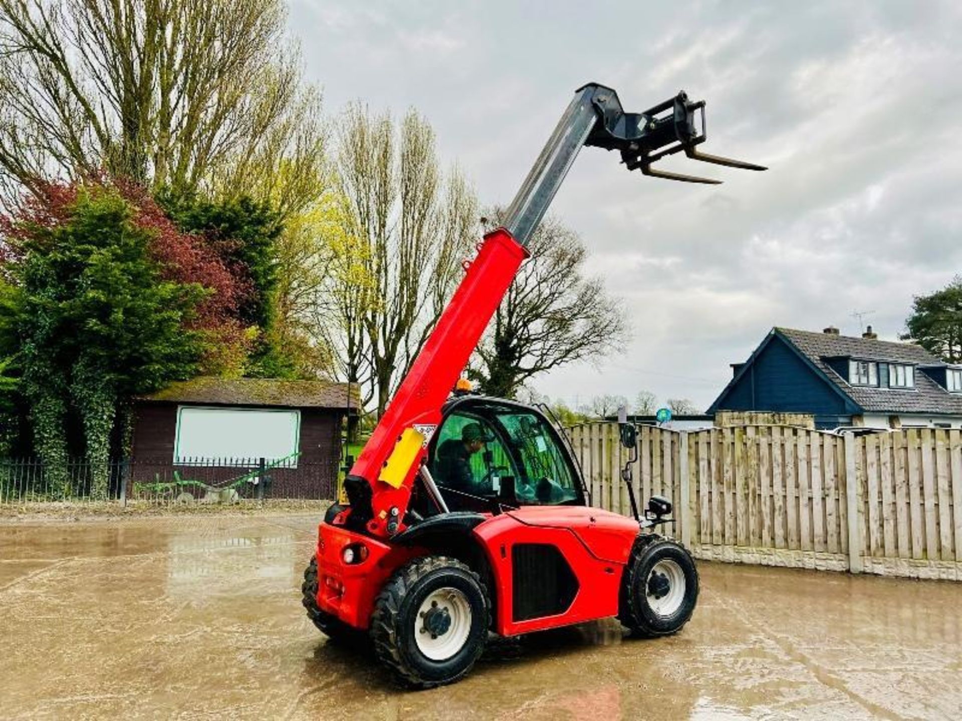 MANITOU MT420 COMFORT TURBO 4WD TELEHANDLER *YEAR 2017, 1772 HOURS* C/W PALLET TINES - Image 6 of 19