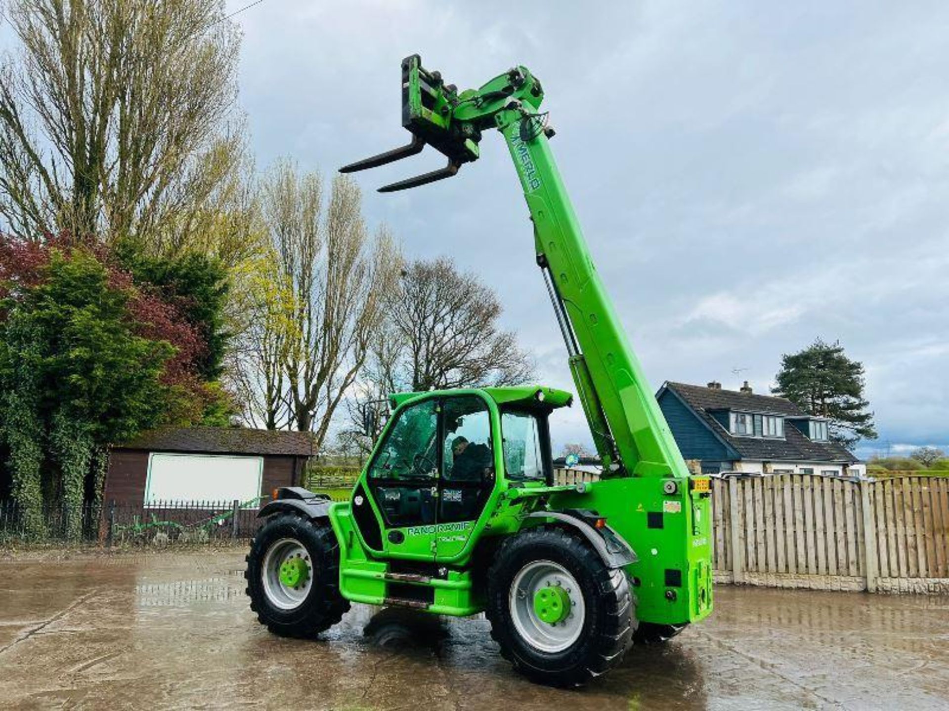 MERLO P55.9 4WD TELEHANDLER *YEAR 2013, 9 METER, 5.5 TON LIFT* C/W PALLET TINES - Image 2 of 20