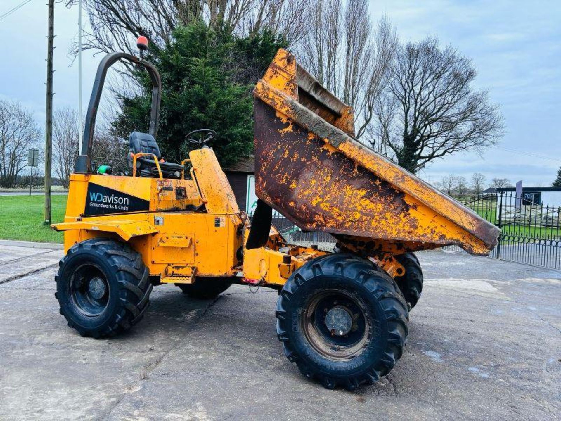 THWAITES 6 TON 4WD DUMPER C/W ROLE BAR - Image 3 of 16