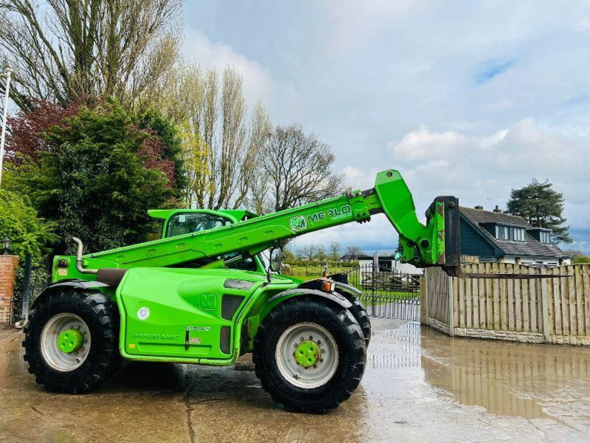 MERLO P55.9 4WD TELEHANDLER *YEAR 2013, 9 METER, 5.5 TON LIFT* C/W PALLET TINES - Image 16 of 20