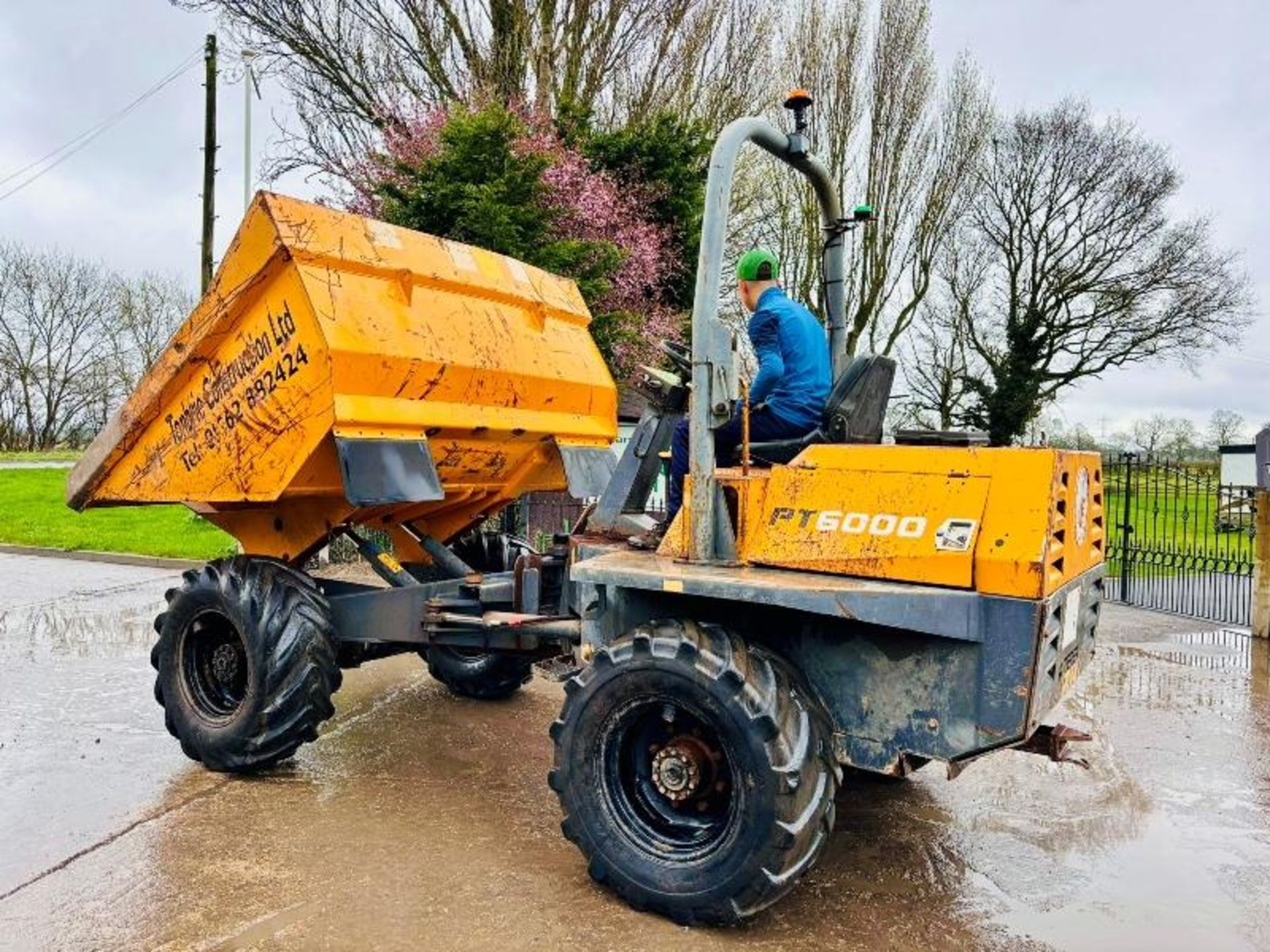 BENFORD 6000 4WD DUMPER *YEAR 2007* C/W ROLE BAR - Image 4 of 15