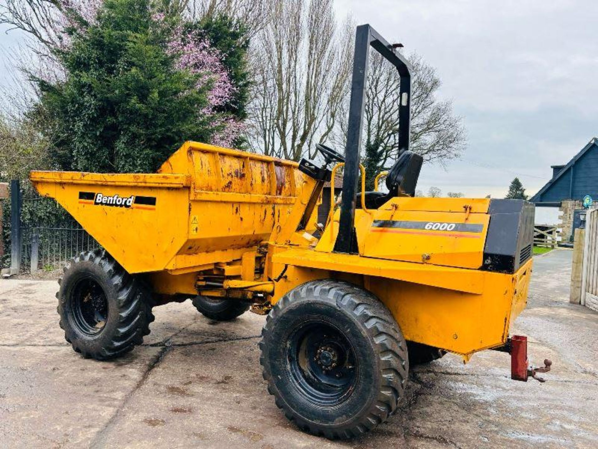 BENFORD 6000 4WD DUMPER C/W ROLE BAR, DEUTZ ENGINE - Image 4 of 15