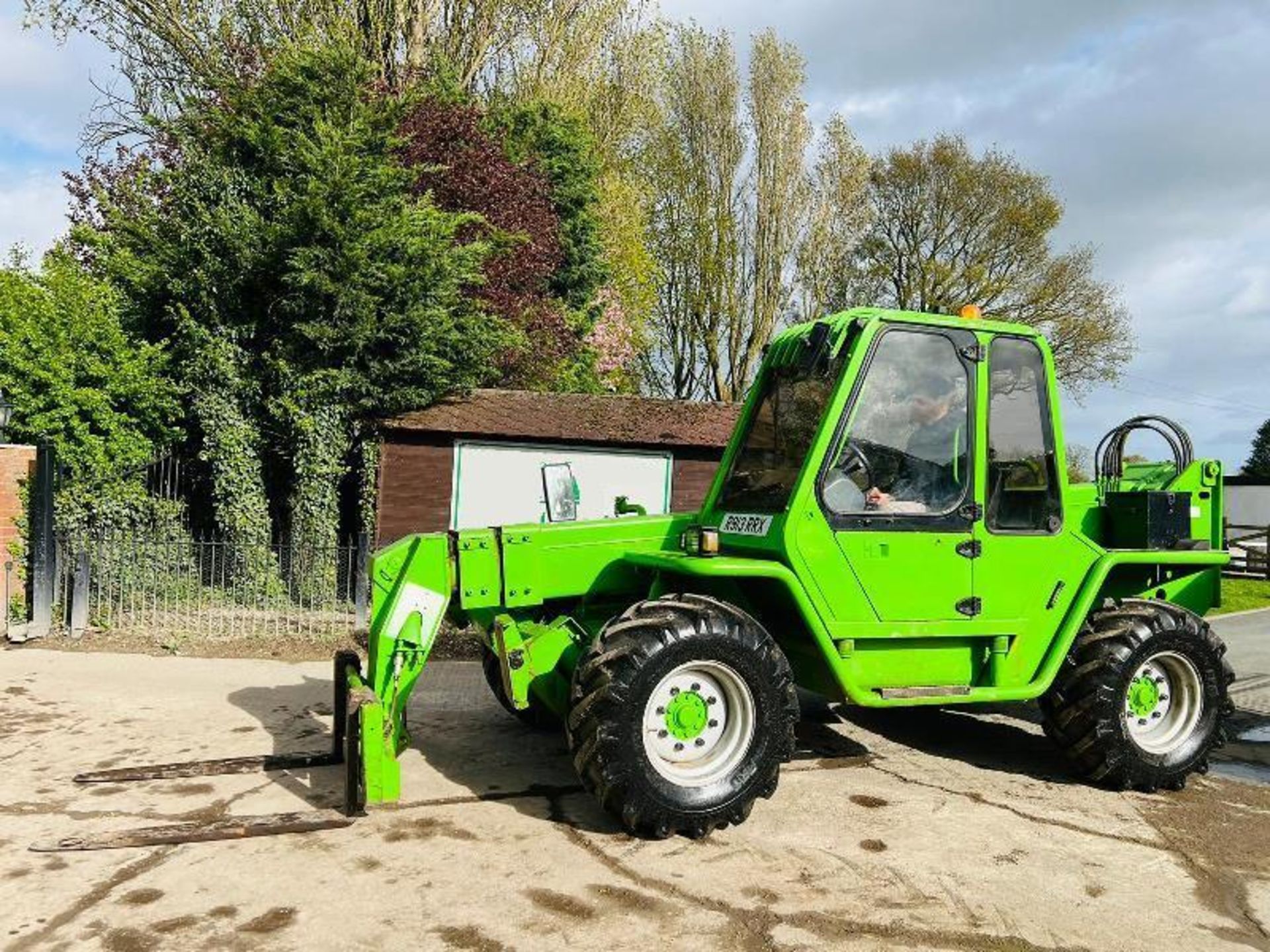 MERLO P35.13 4WD TELEHANDLER *ROAD REGISTERED* C/W PALLET TINES - Image 14 of 17