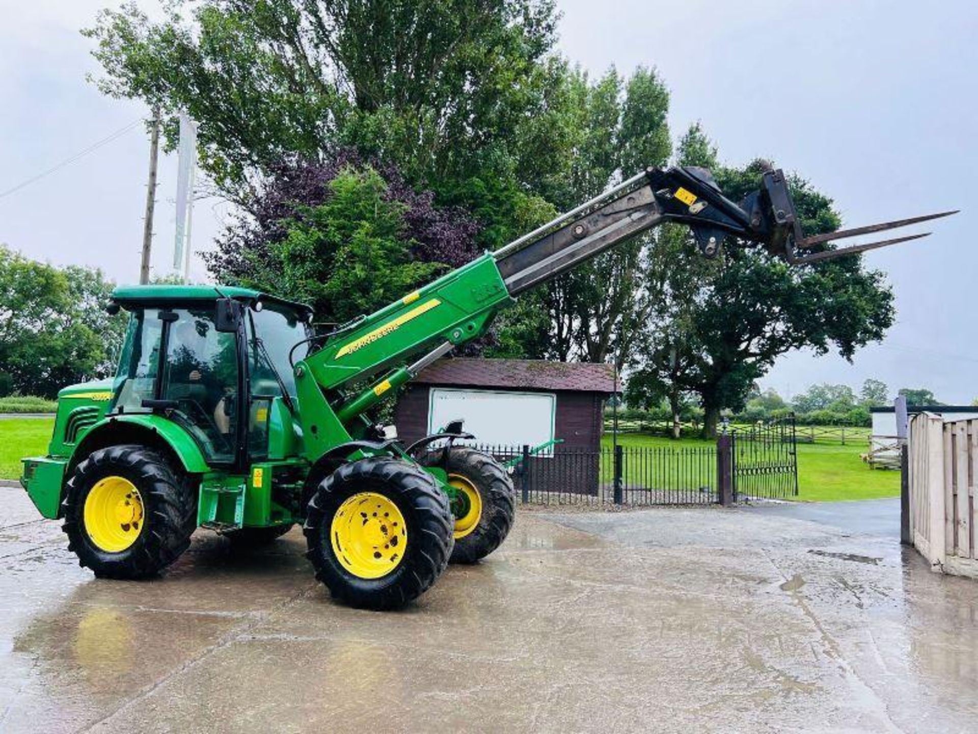 JOHN DEERE 3800 4WD TELEHANDLER C/W PIN & CONE HEAD STOCK - Image 3 of 18