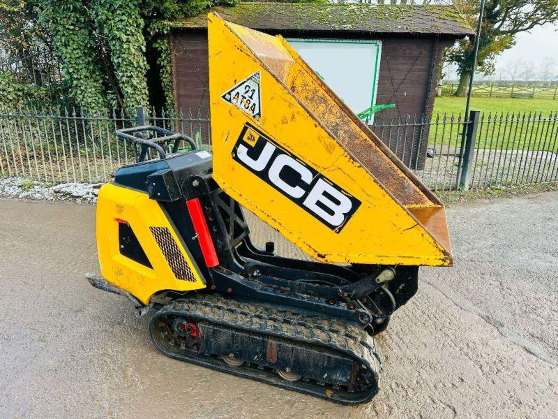 JCB HTD-5 TRACKED HIGH TIP PEDESTRIAN DUMPER *YEAR 2018* - Bild 2 aus 16