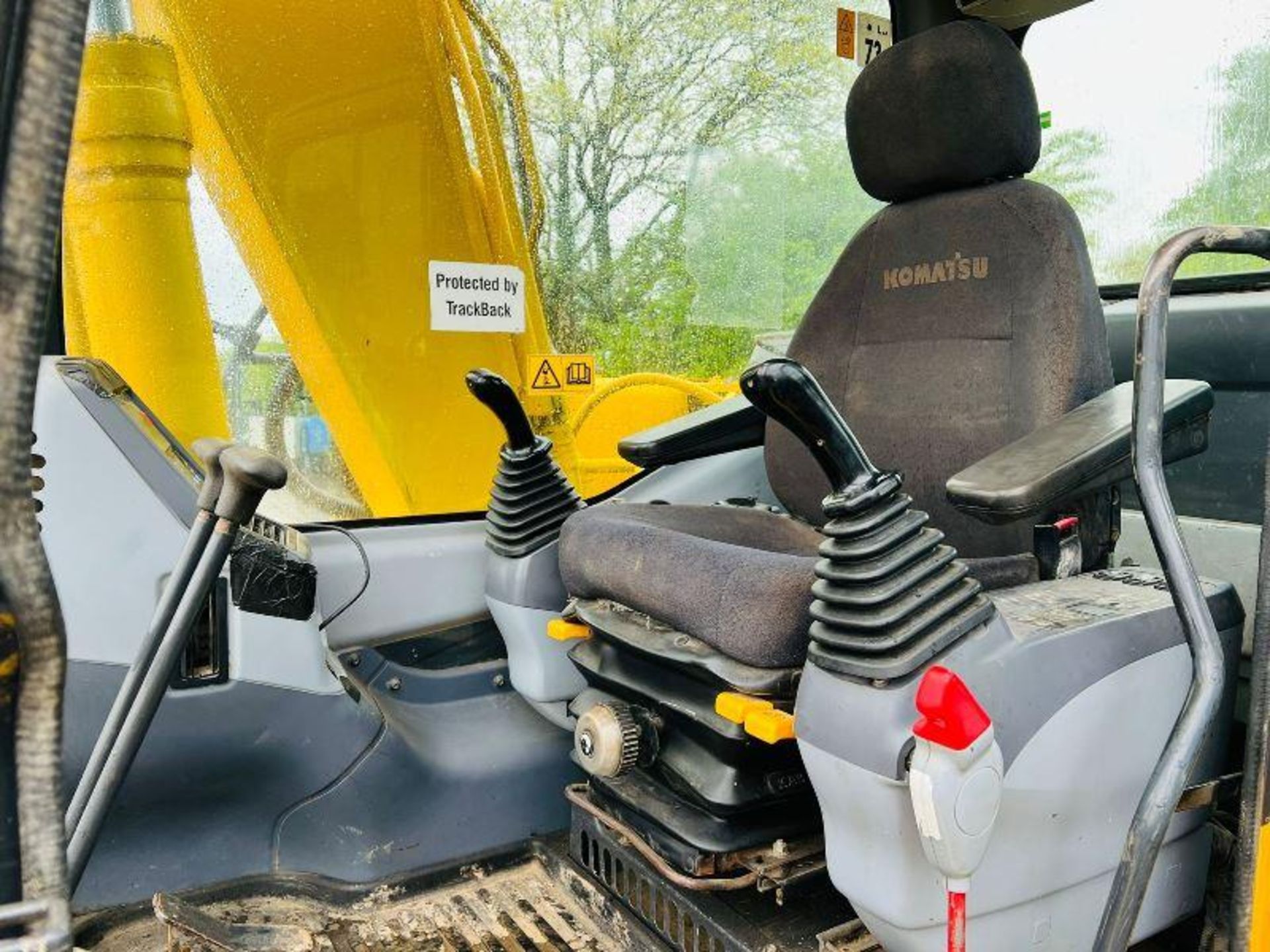 KOMATSU PC130 TRACKED EXCAVATOR C/W QUICK HITCH & BUCKET - Image 10 of 20