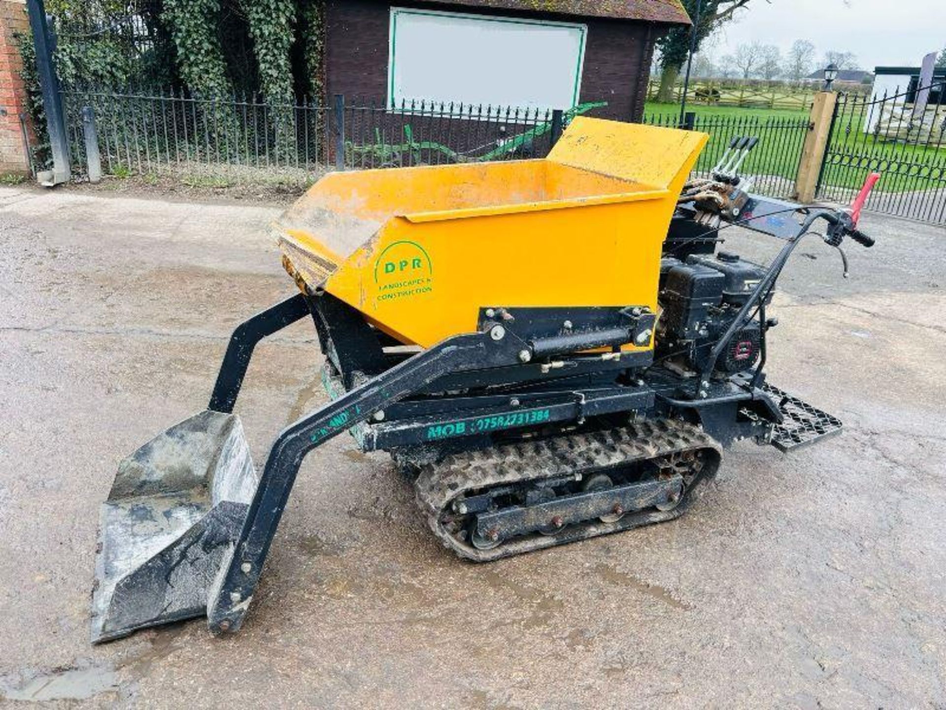 LUMAG SELF LOADING TRACKED PEDESTRIAN HIGH TIP DUMPER C/W RUBBER TRACKS - Image 15 of 16